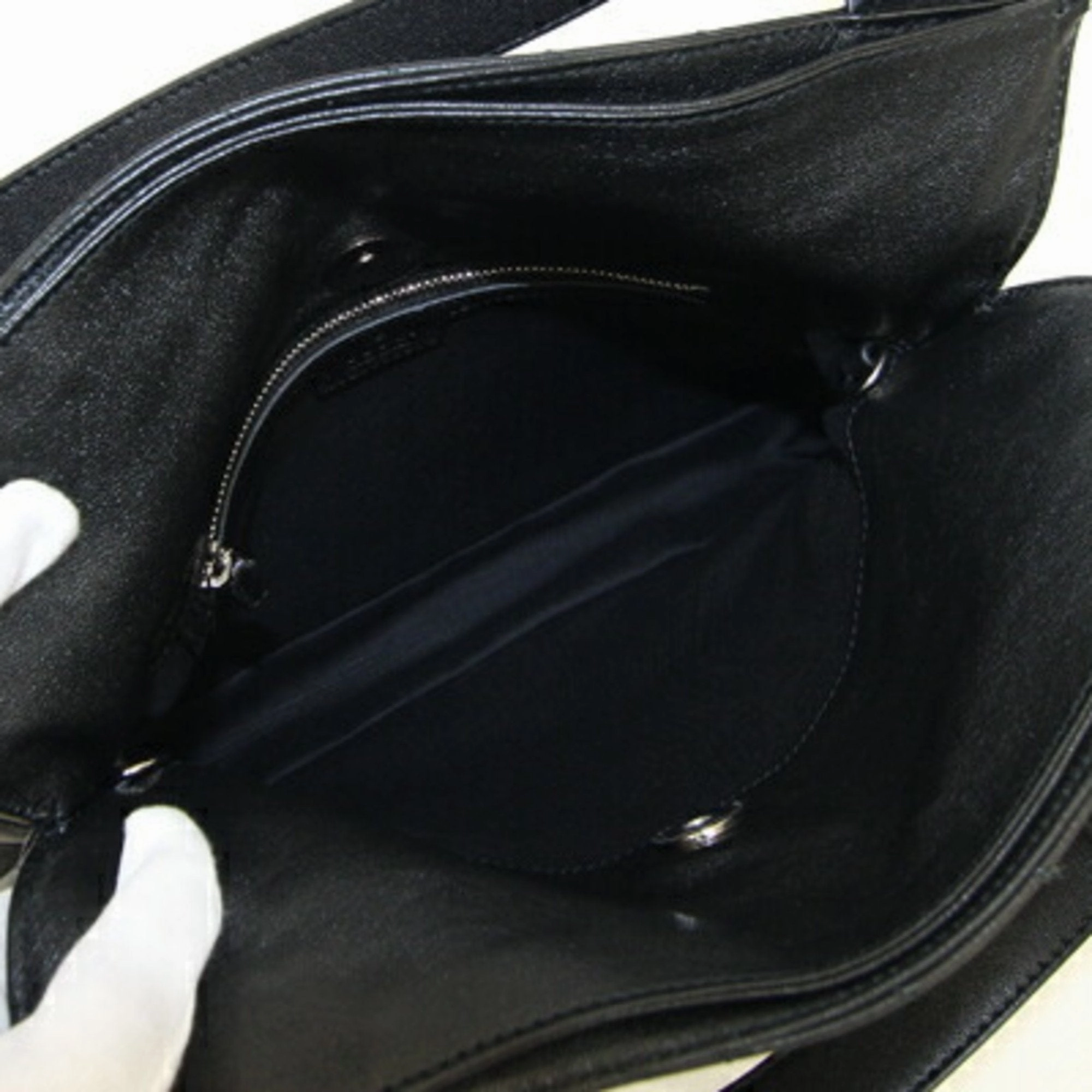 Gucci  Leather Handbag Shoulder Bag (Pre-Owned)