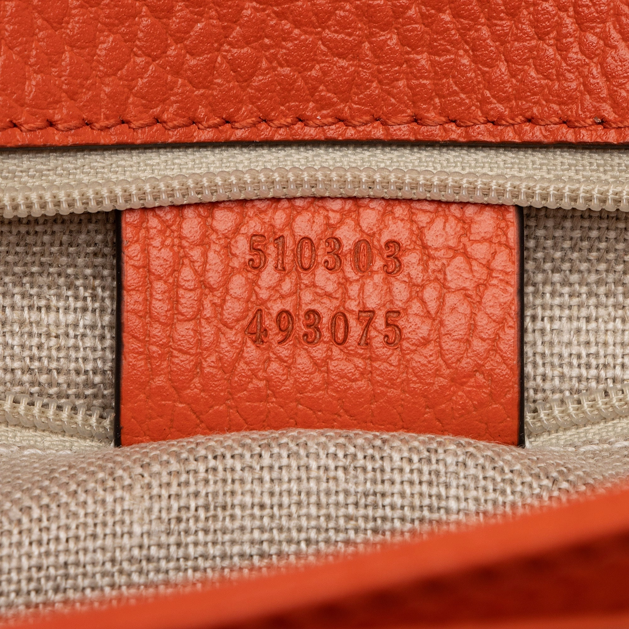 Gucci Leather Interlocking G Medium Shoulder Bag (SHF-CvvGnm)