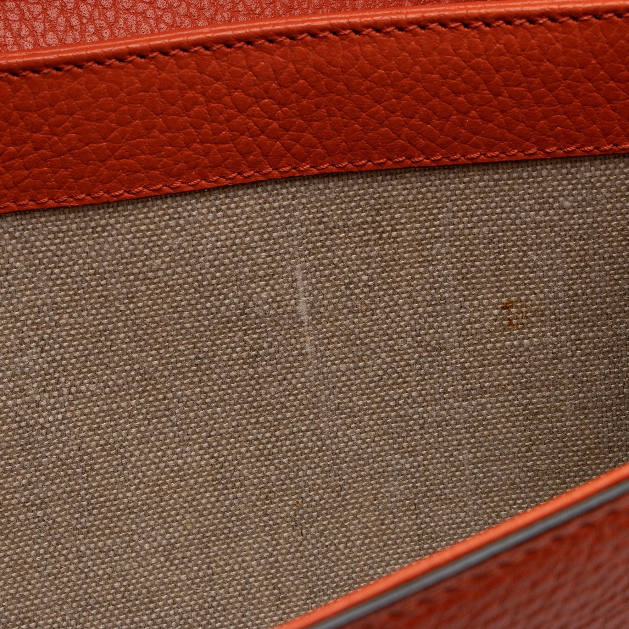 Gucci Leather Interlocking G Medium Shoulder Bag (SHF-CvvGnm)