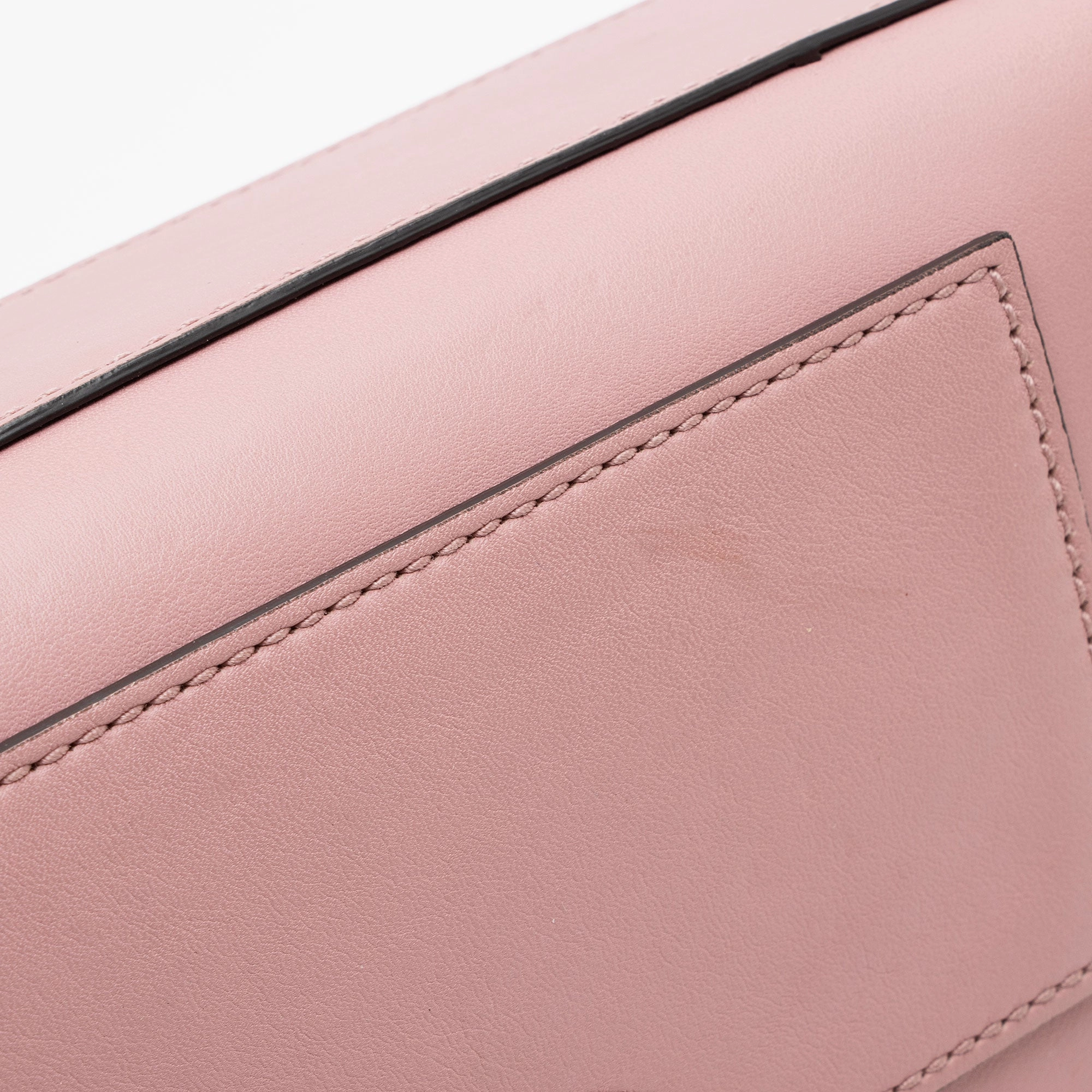 Gucci Leather Padlock Small Shoulder Bag (SHF-FgpwnC)