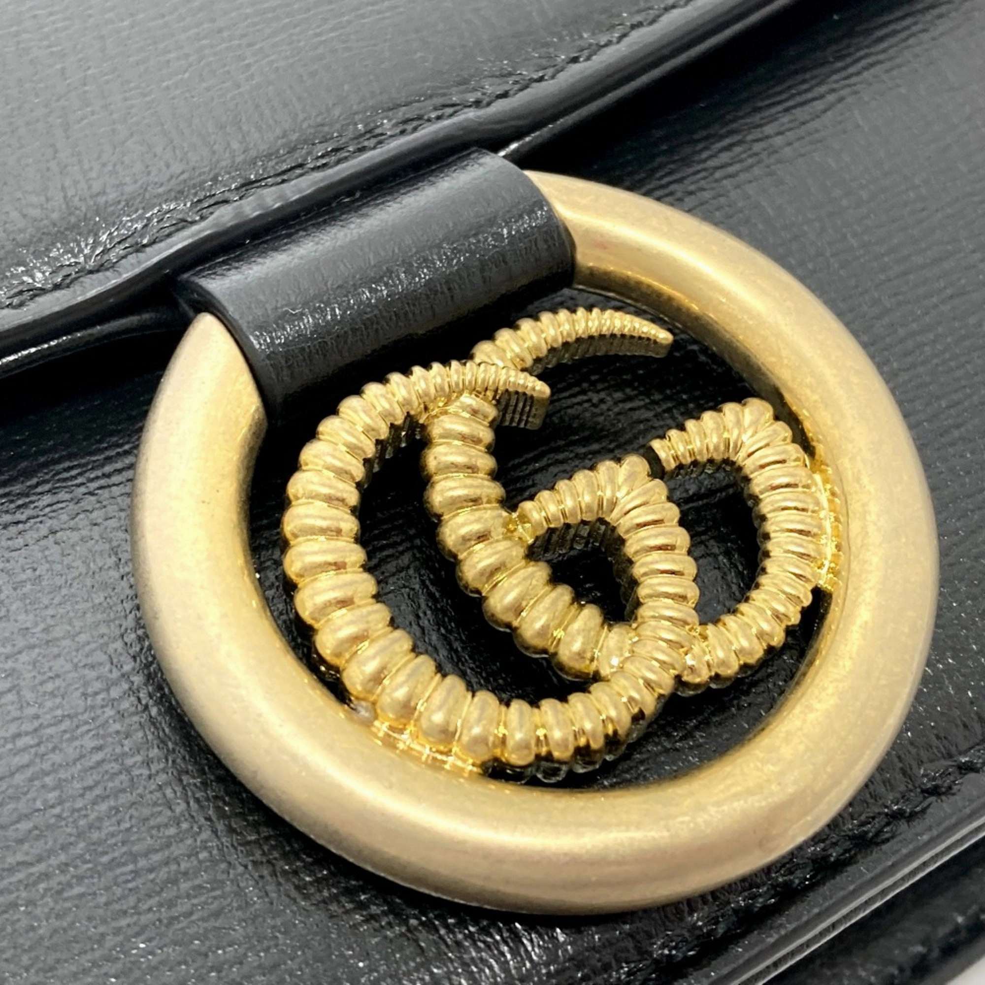 Gucci  Leather Shoulder Bag (Pre-Owned)