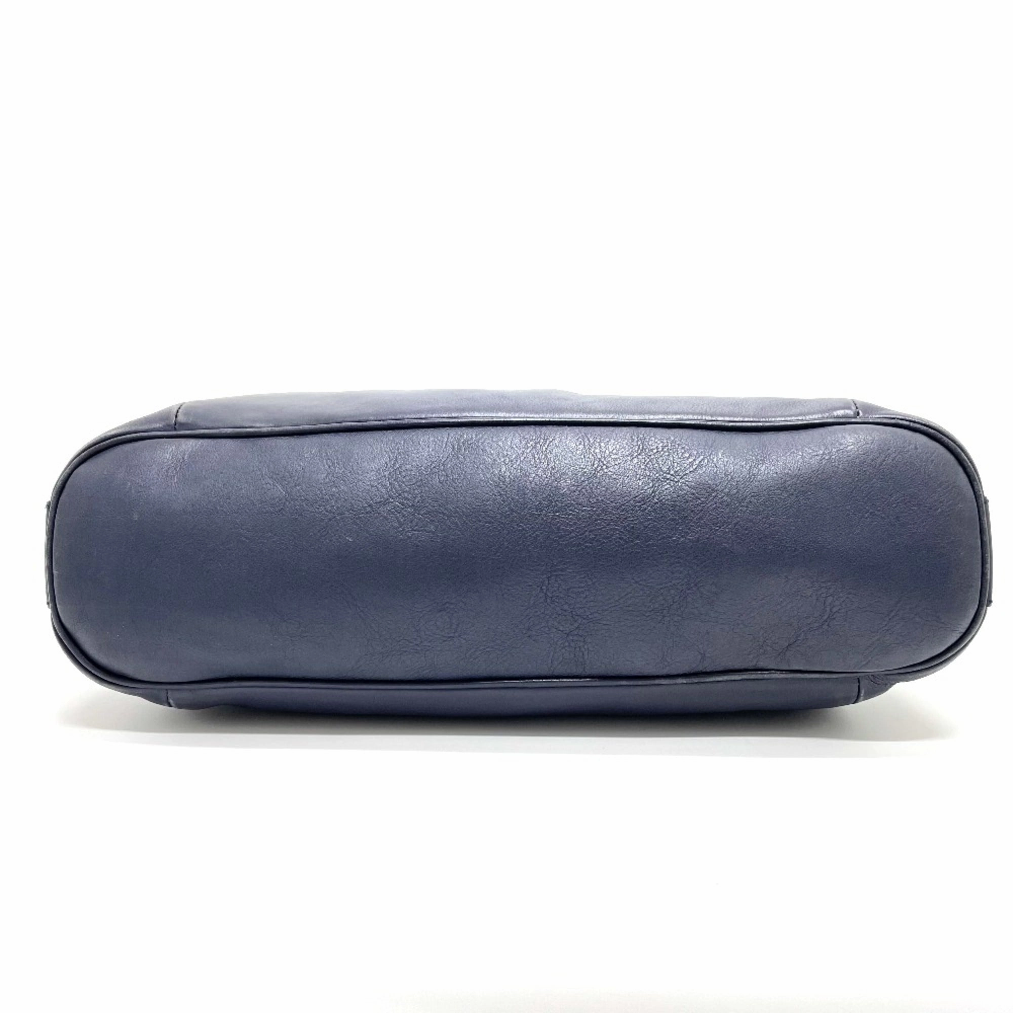 Gucci  Leather Shoulder Bag (Pre-Owned)