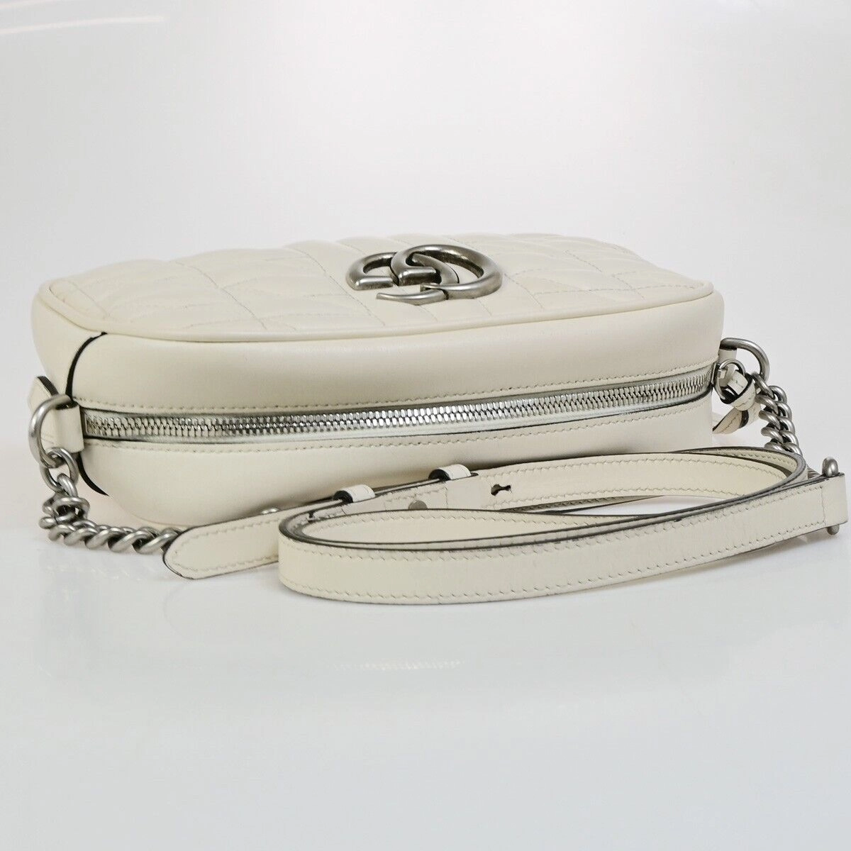 Gucci Marmont  Leather Shoulder Bag ()