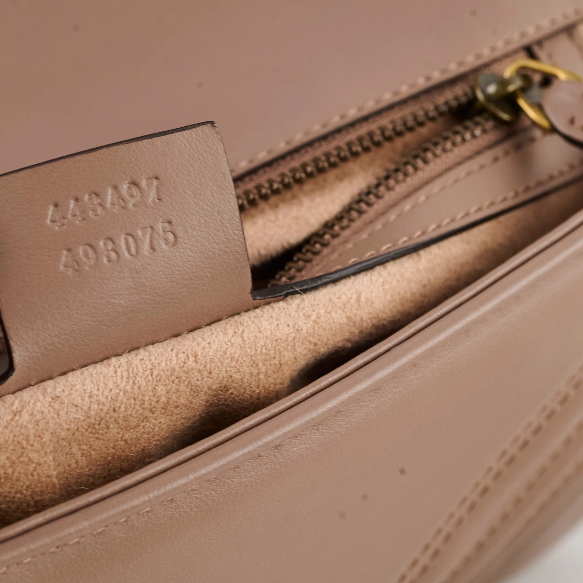 Gucci Marmont Medium Shoulder Bag Beige / Dusty Pink