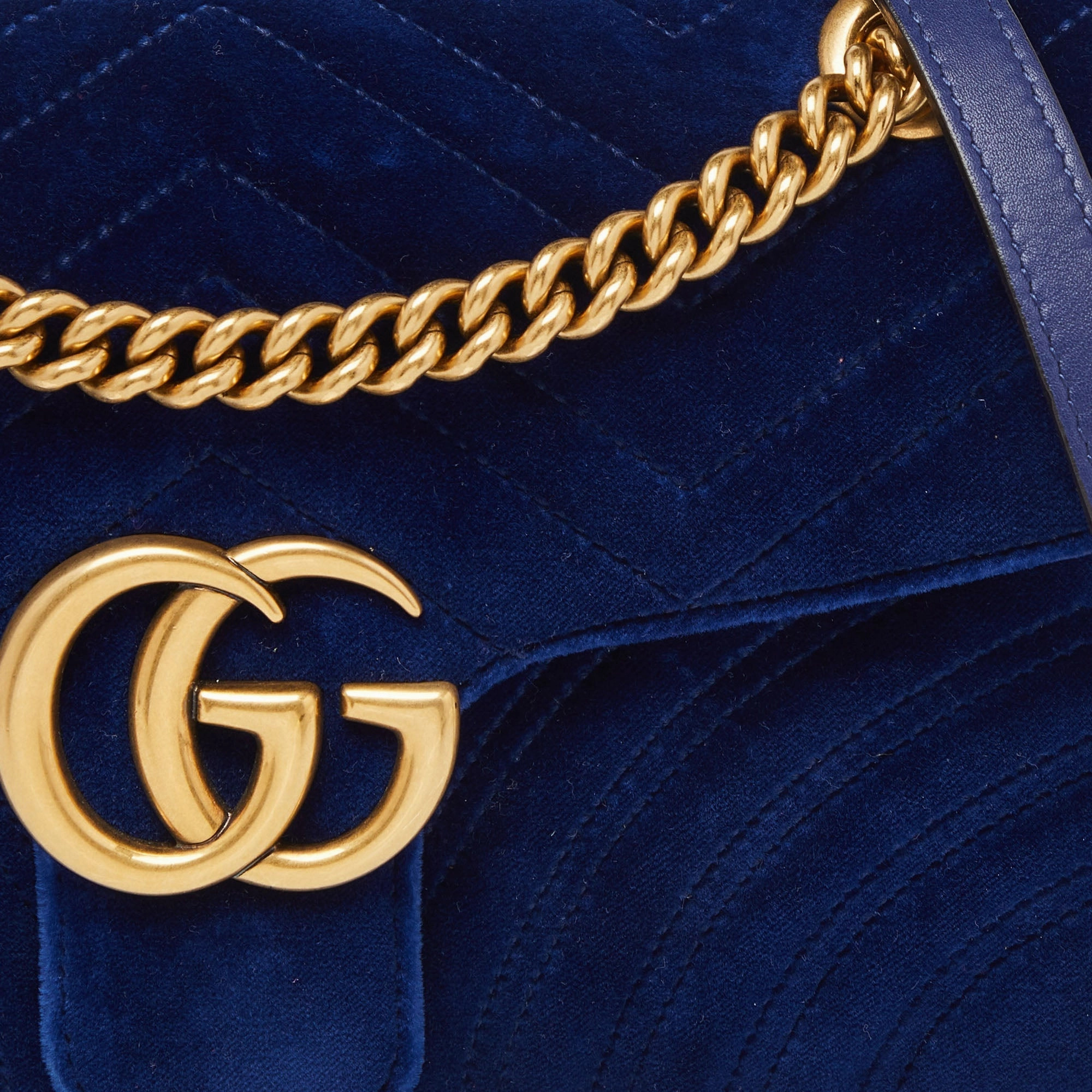 Gucci Matelass&eacute; Velvet Small Gg Marmont Shoulder Bag