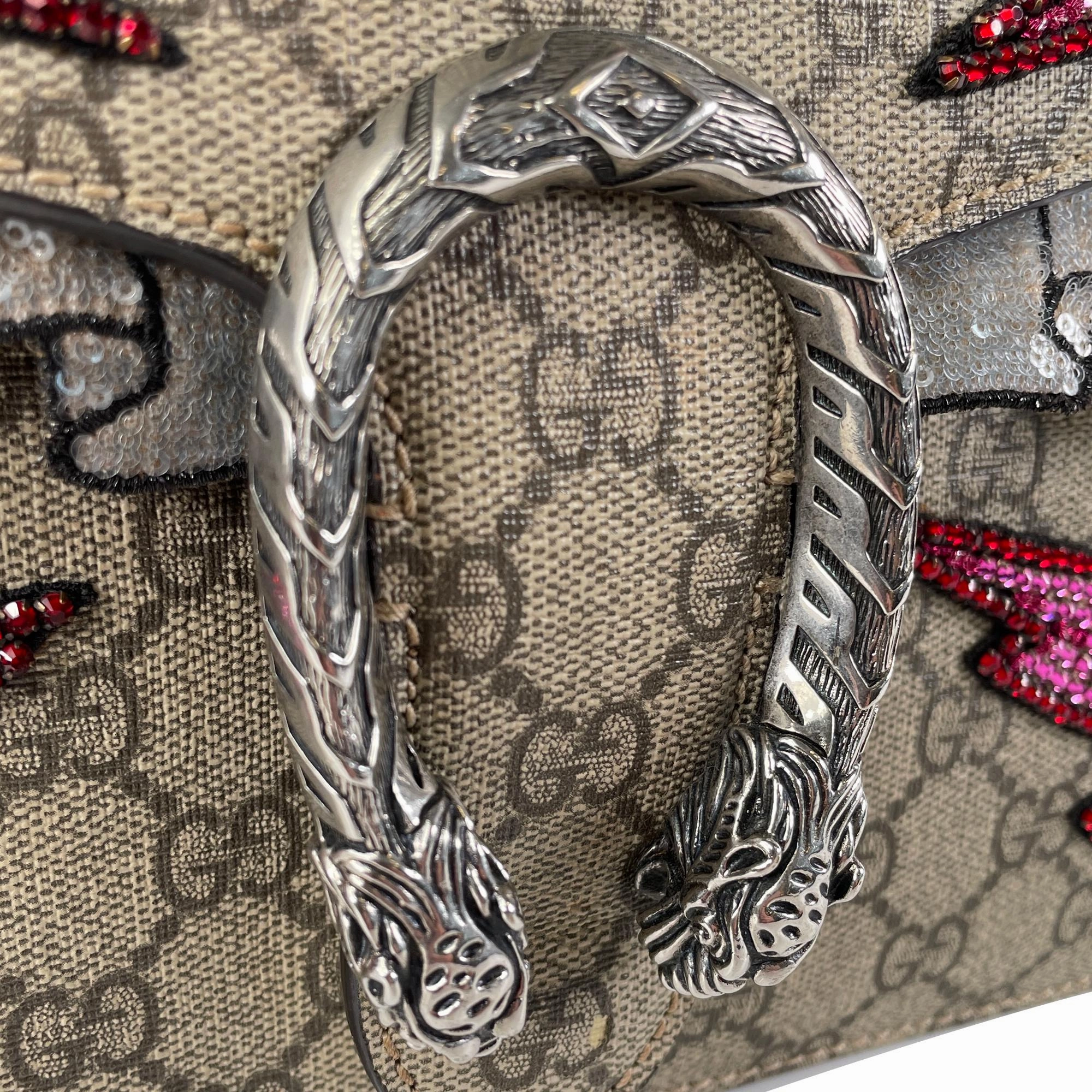 Gucci Medium Embellished GG Supreme Dionysus Shoulder Bag (SHG-46Vf23)