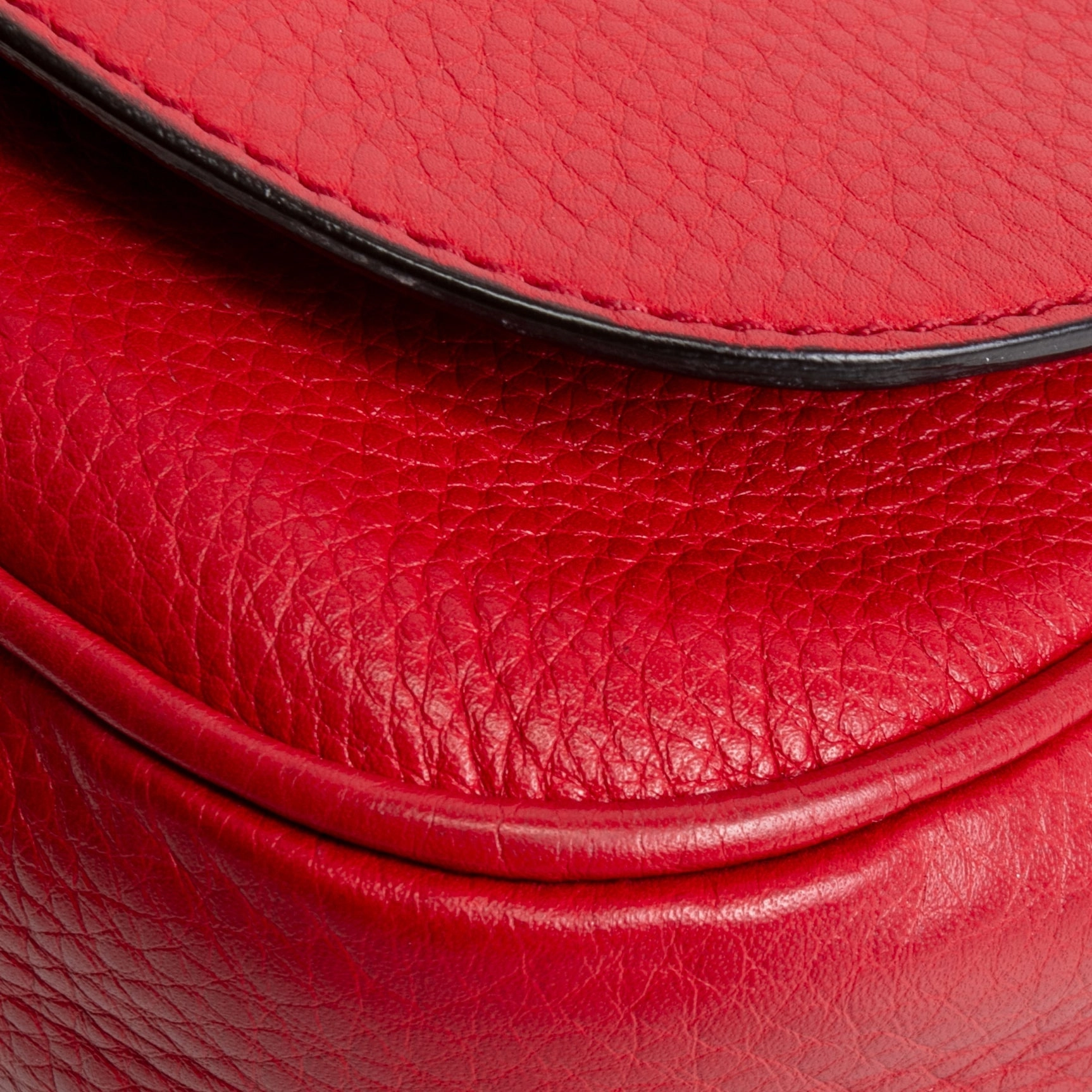 GUCCI Medium Soho Flap Crossbody - Red