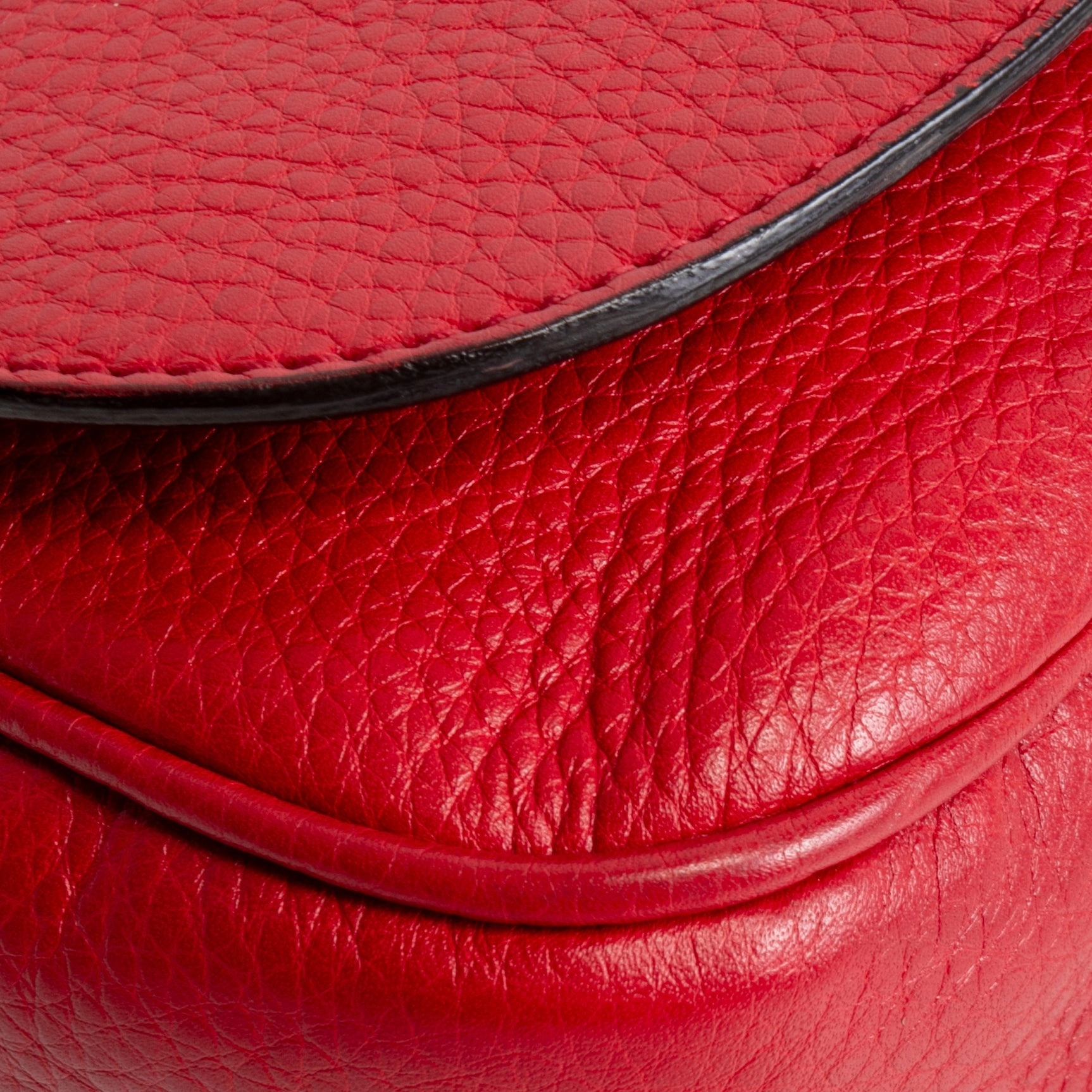 GUCCI Medium Soho Flap Crossbody - Red
