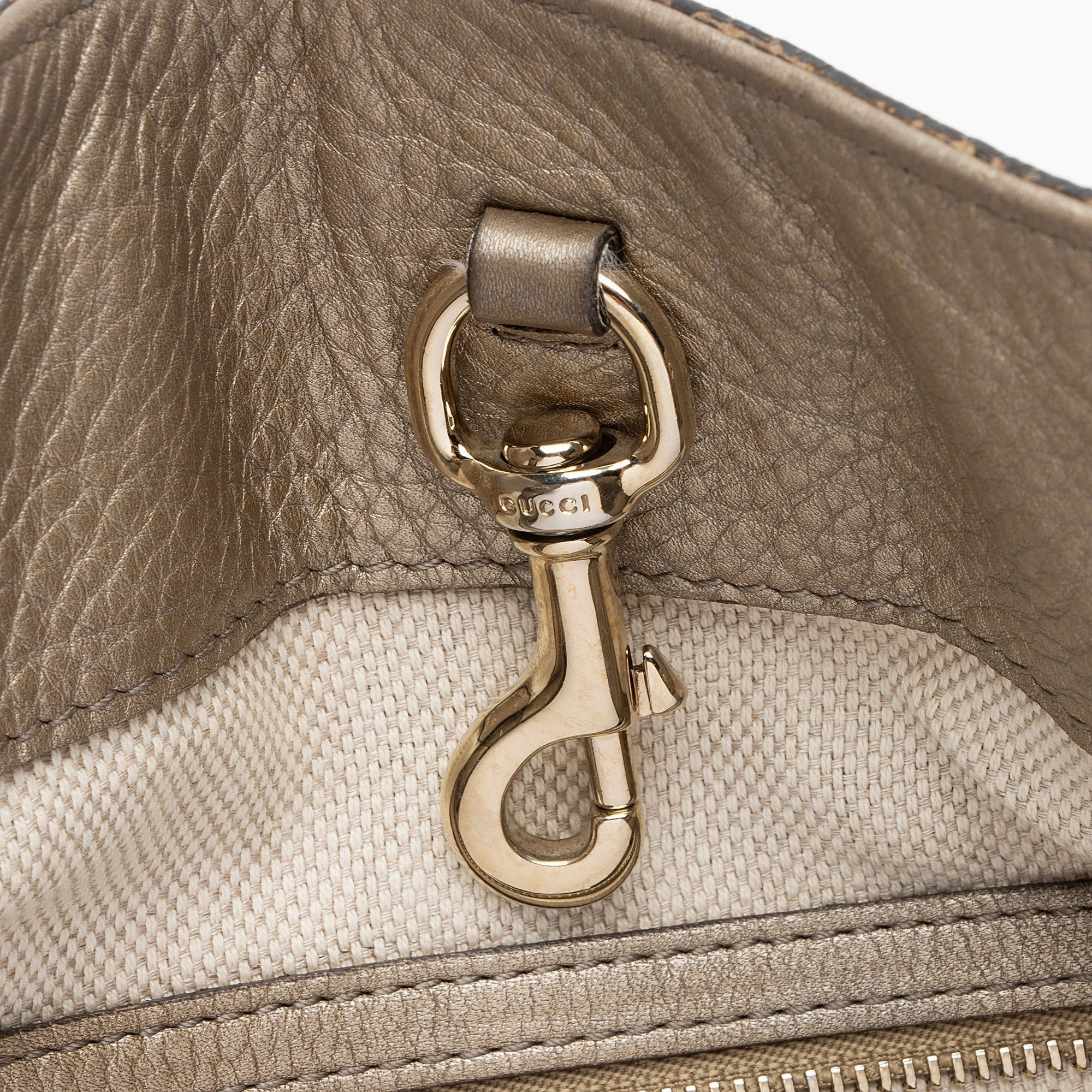 Gucci Metallic Leather Soho Medium Shoulder Bag (SHF-50oytz)