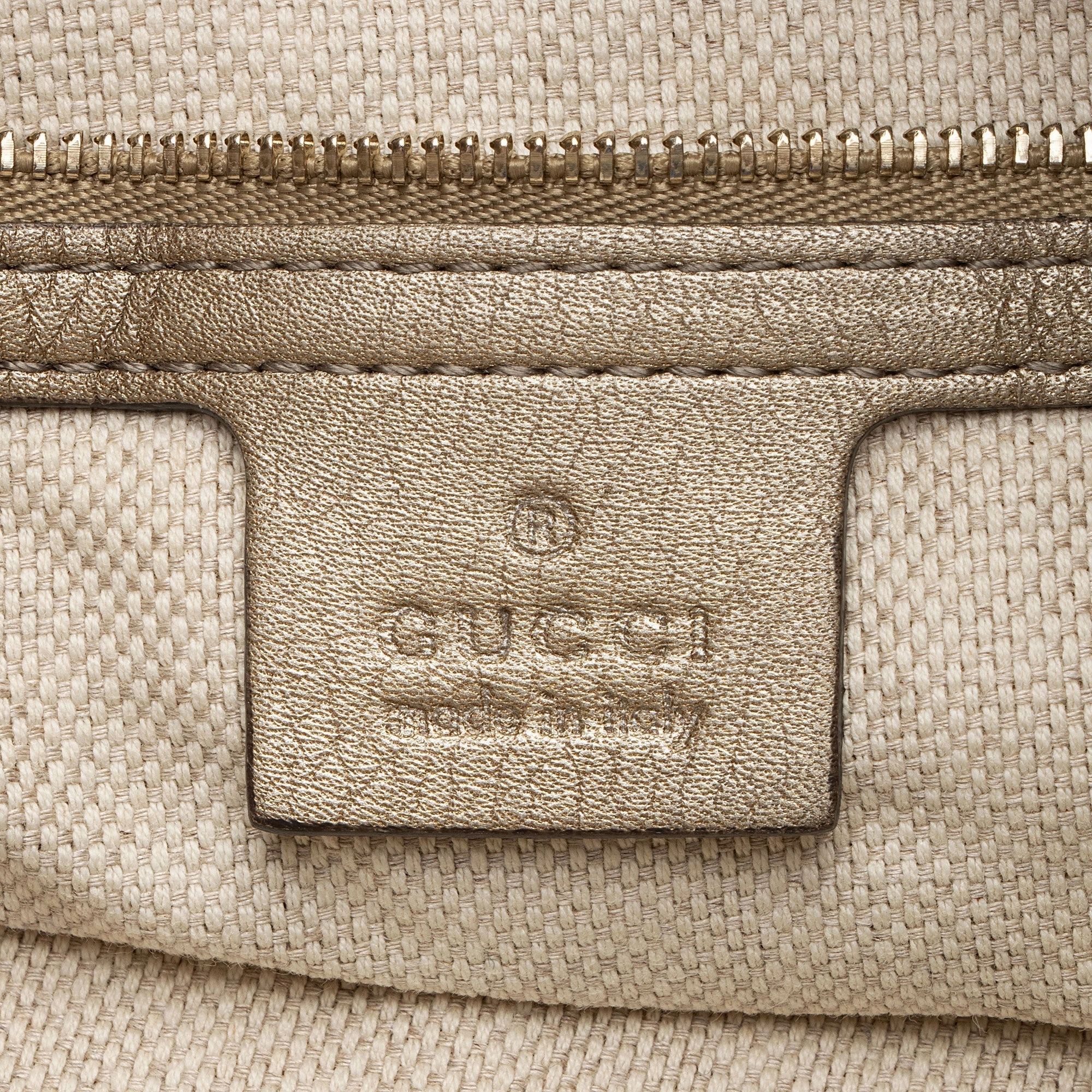 Gucci Metallic Leather Soho Medium Shoulder Bag (SHF-50oytz)