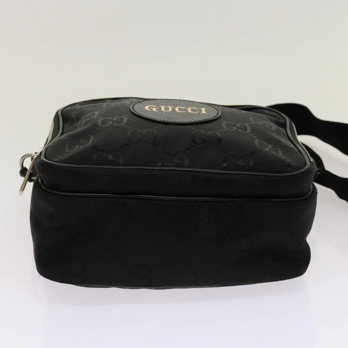 Gucci Off The Grid  Canvas Shoulder Bag ()