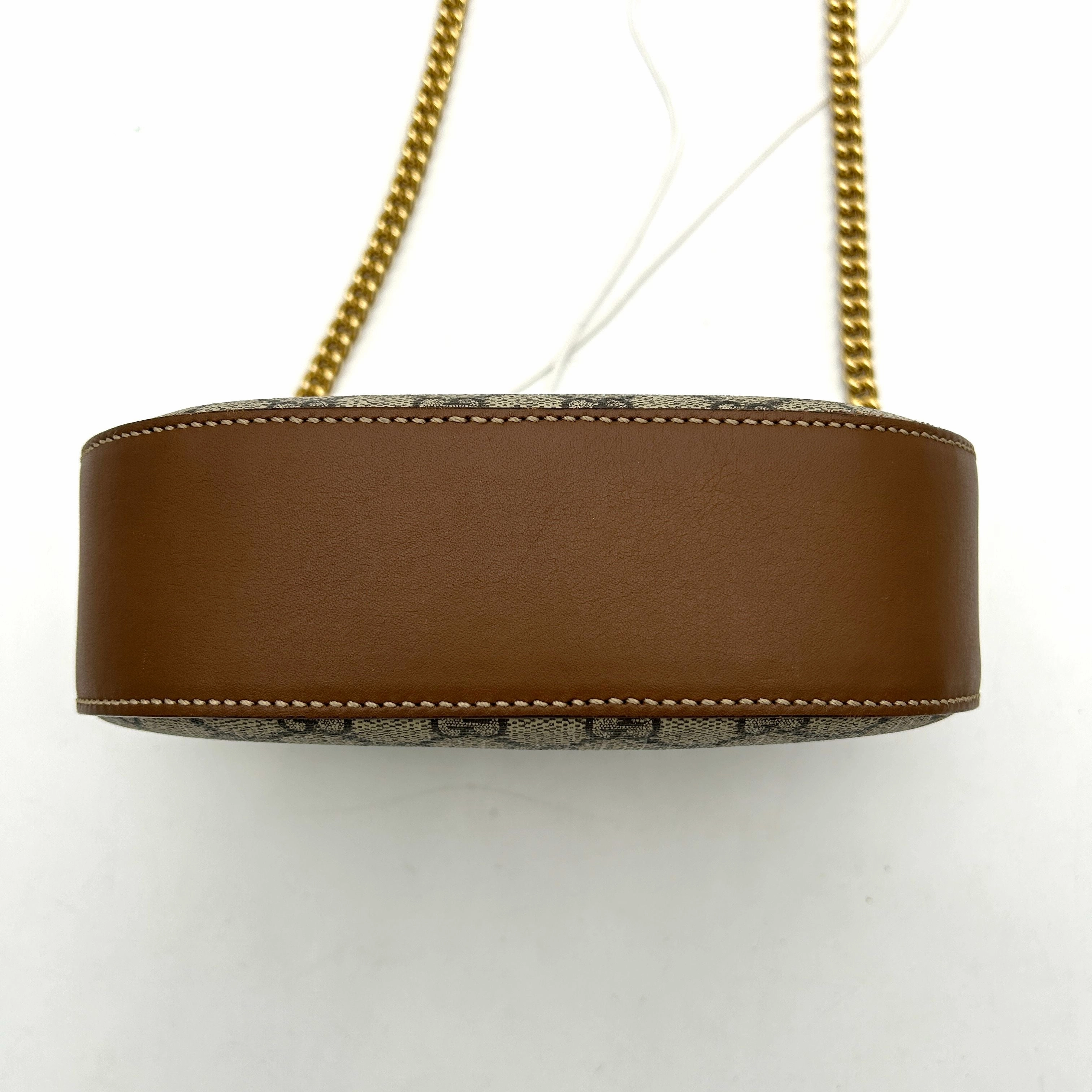 Gucci Pre- 2000-2015 GG Supreme Butterfly Embroidered Camera Crossbody Bag | Brown LA31300