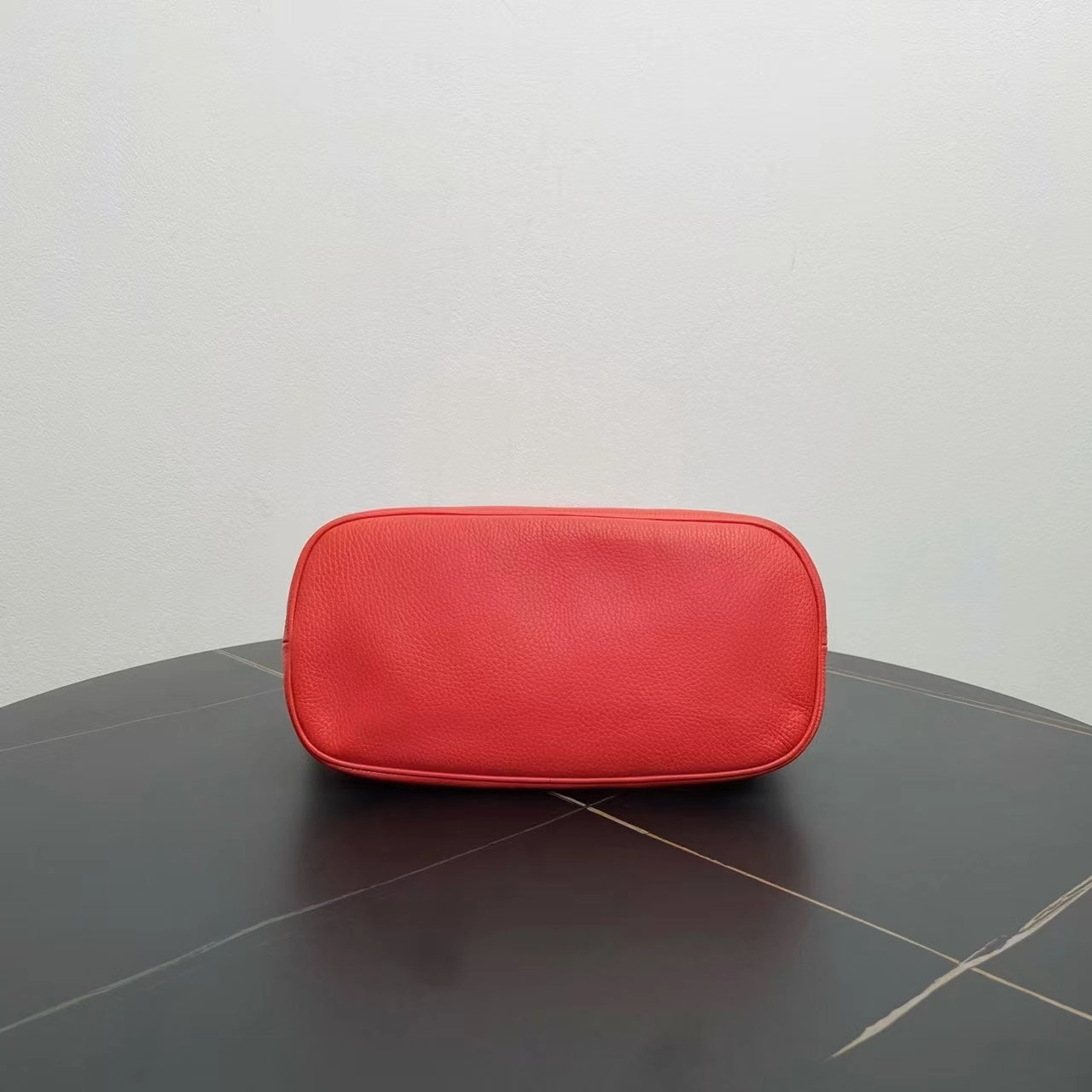 Gucci Red Leather Shell Wrap Shoulder Bag
