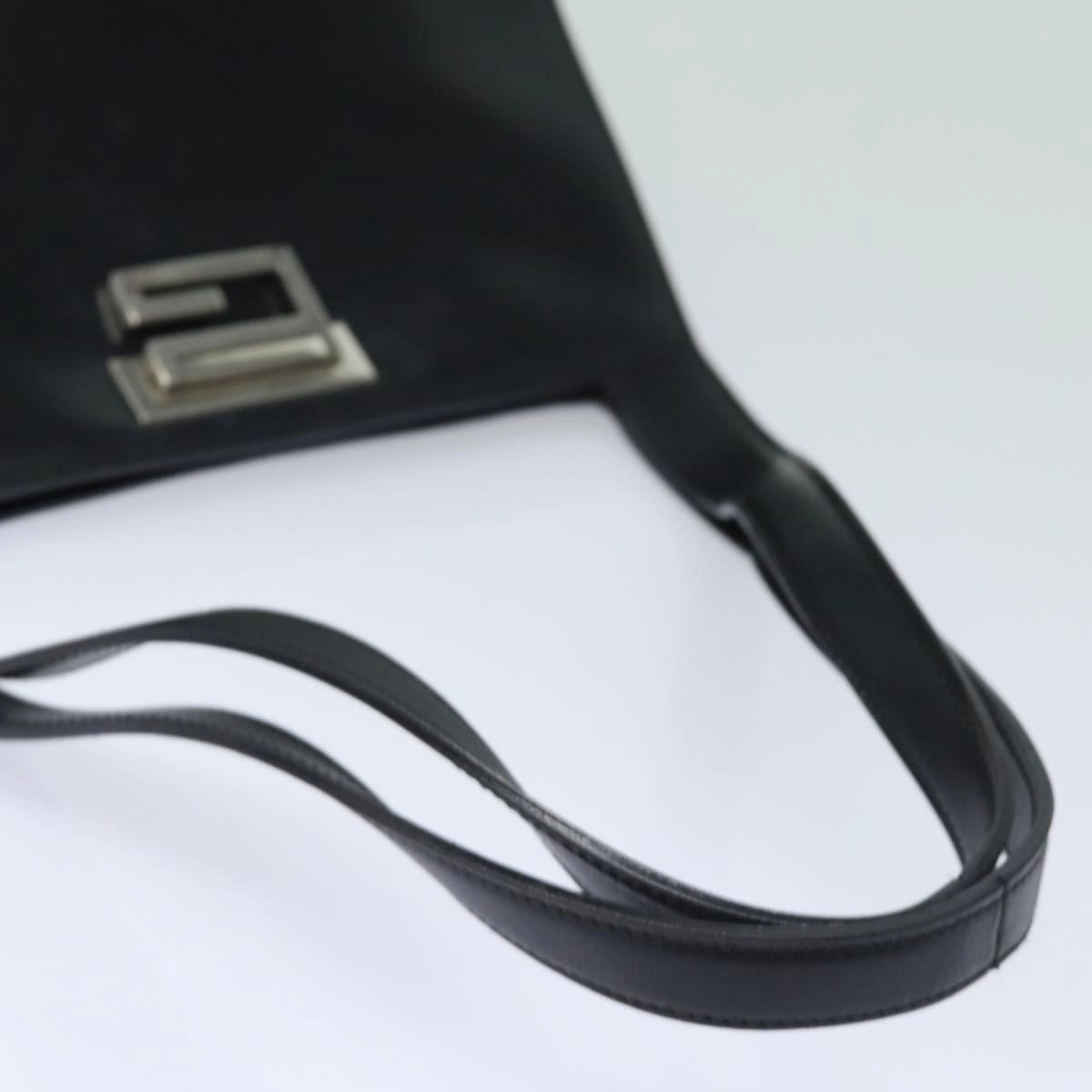 GUCCI Shoulder Bag Leather Black 001 3038  13123
