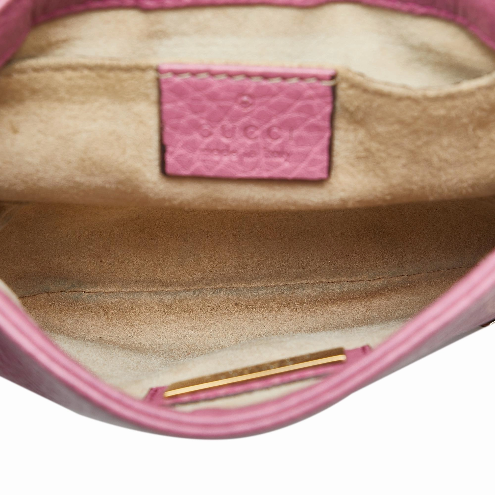 Gucci Small 1973 Leather Chain Crossbody bag (SHG-3UqCpK)