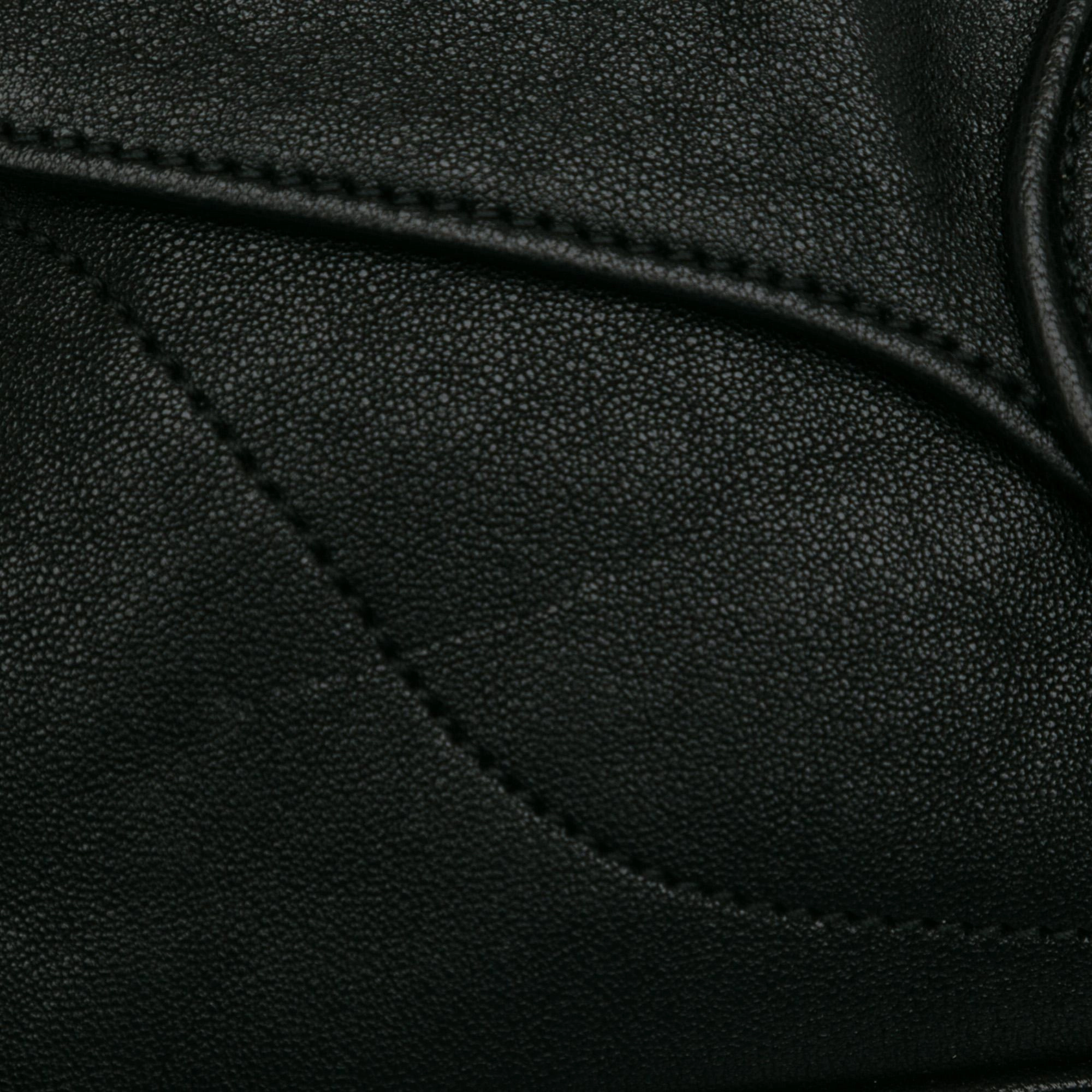 Gucci Small Aphrodite Shoulder Bag (SHG-pn6k6i)