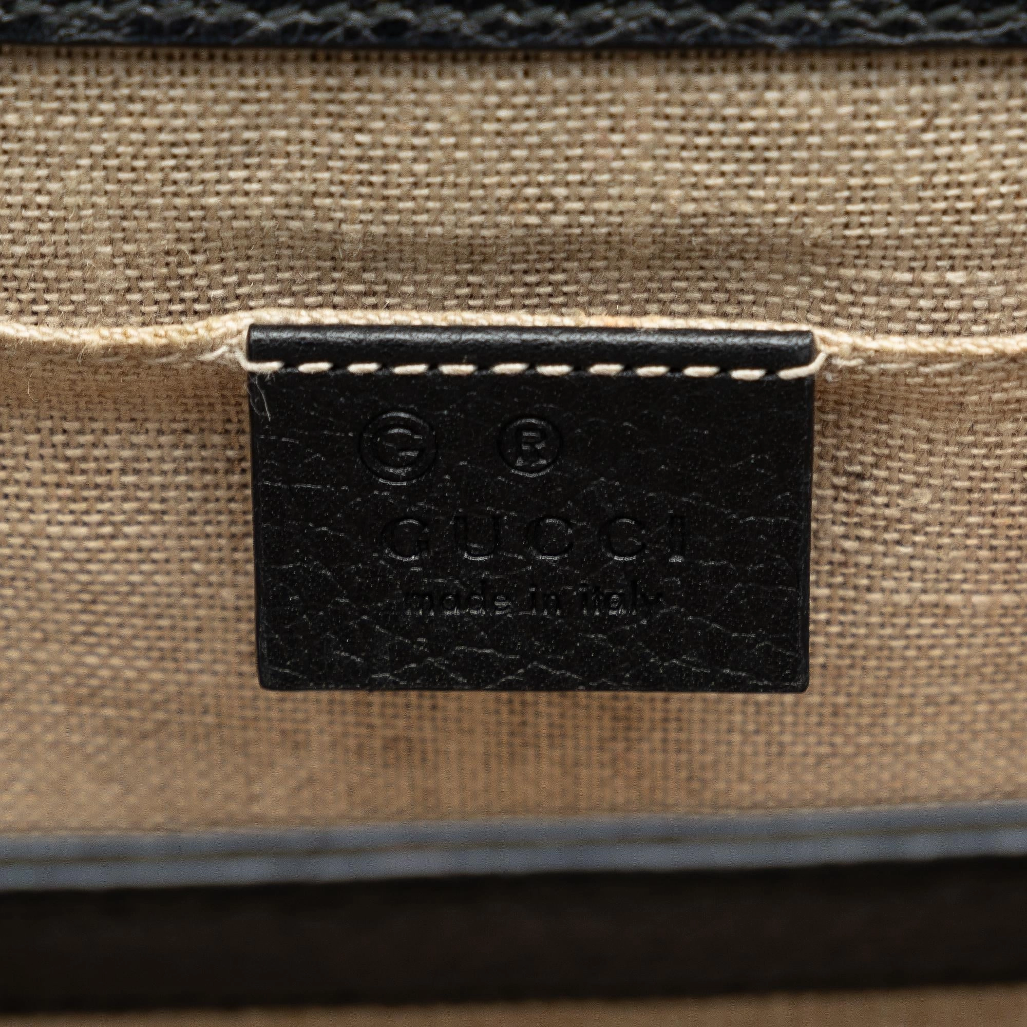 Gucci Small Dollar Interlocking G Crossbody (SHG-QutaH4)