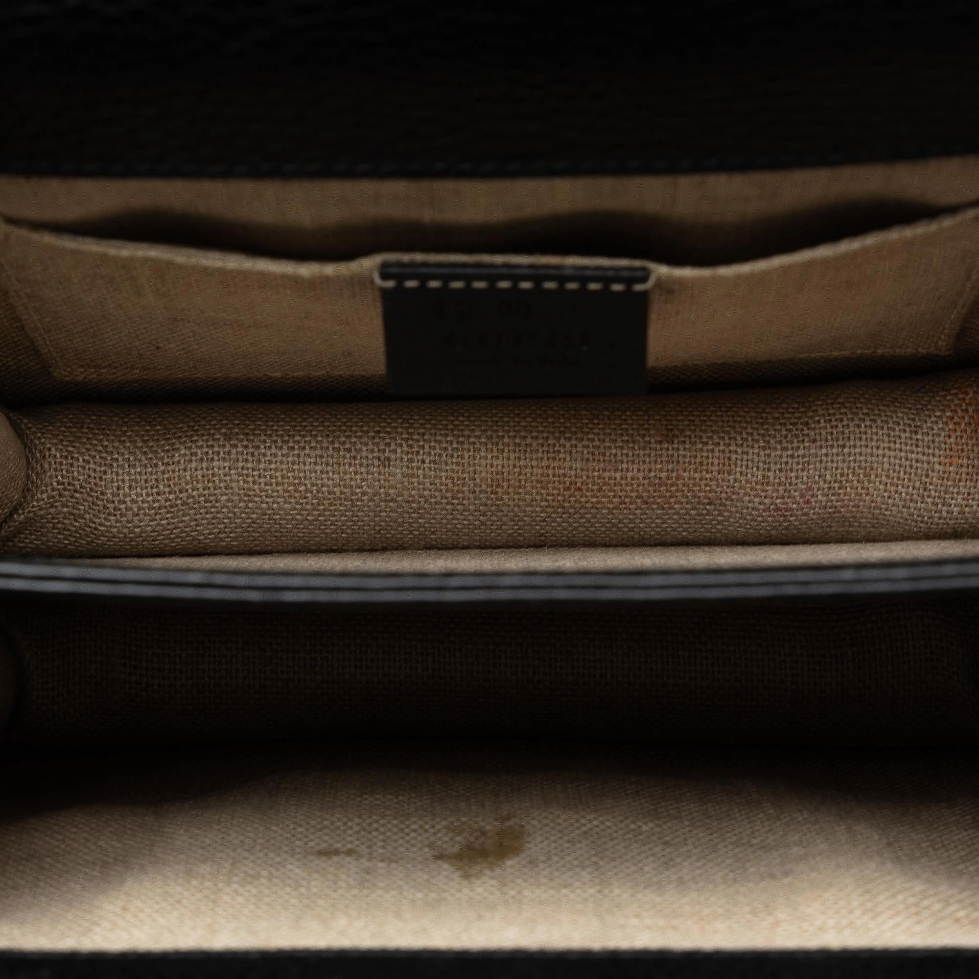 Gucci Small Dollar Interlocking G Crossbody (SHG-QutaH4)