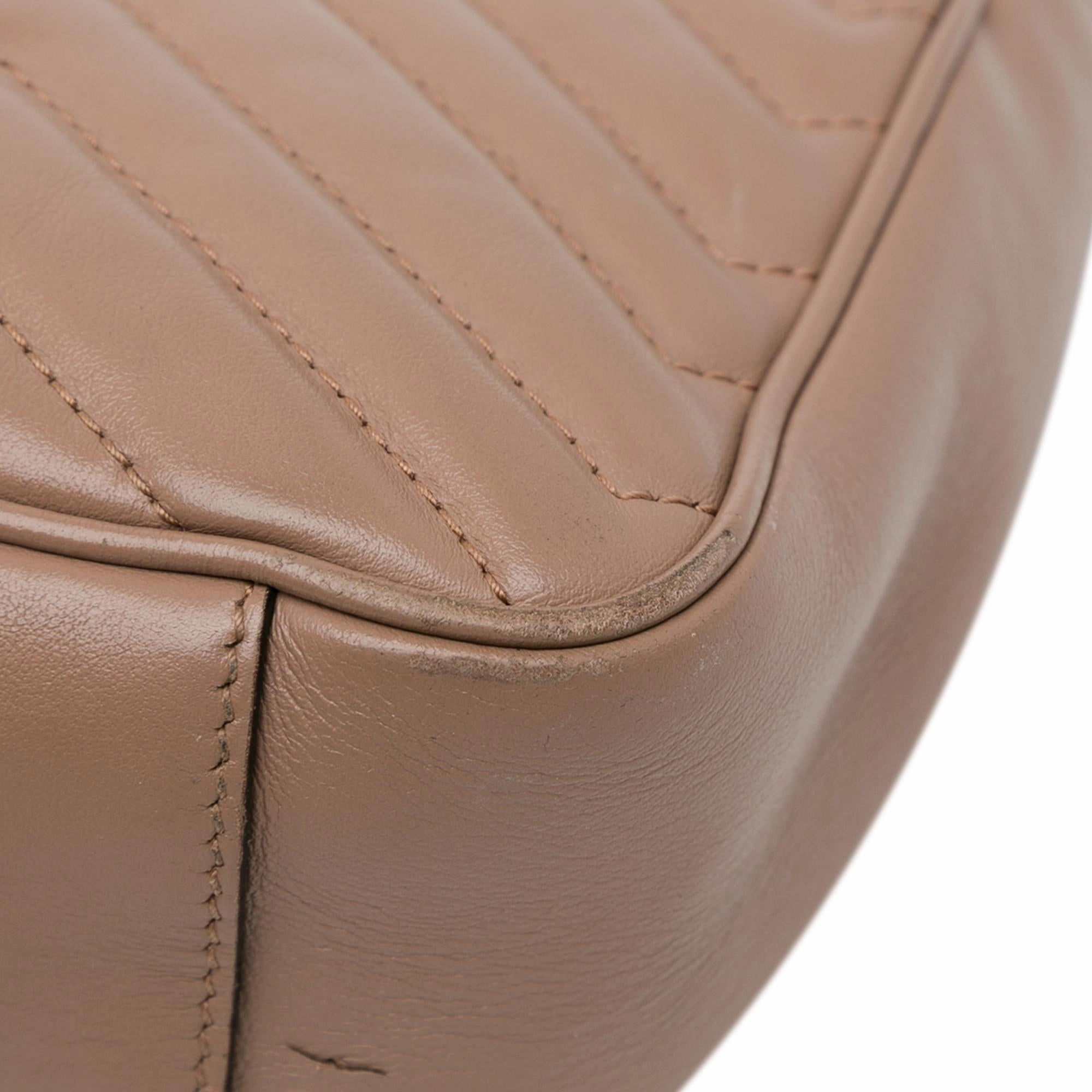 Gucci Small GG Marmont Matelasse Crossbody Bag (SHG-WEebbv)