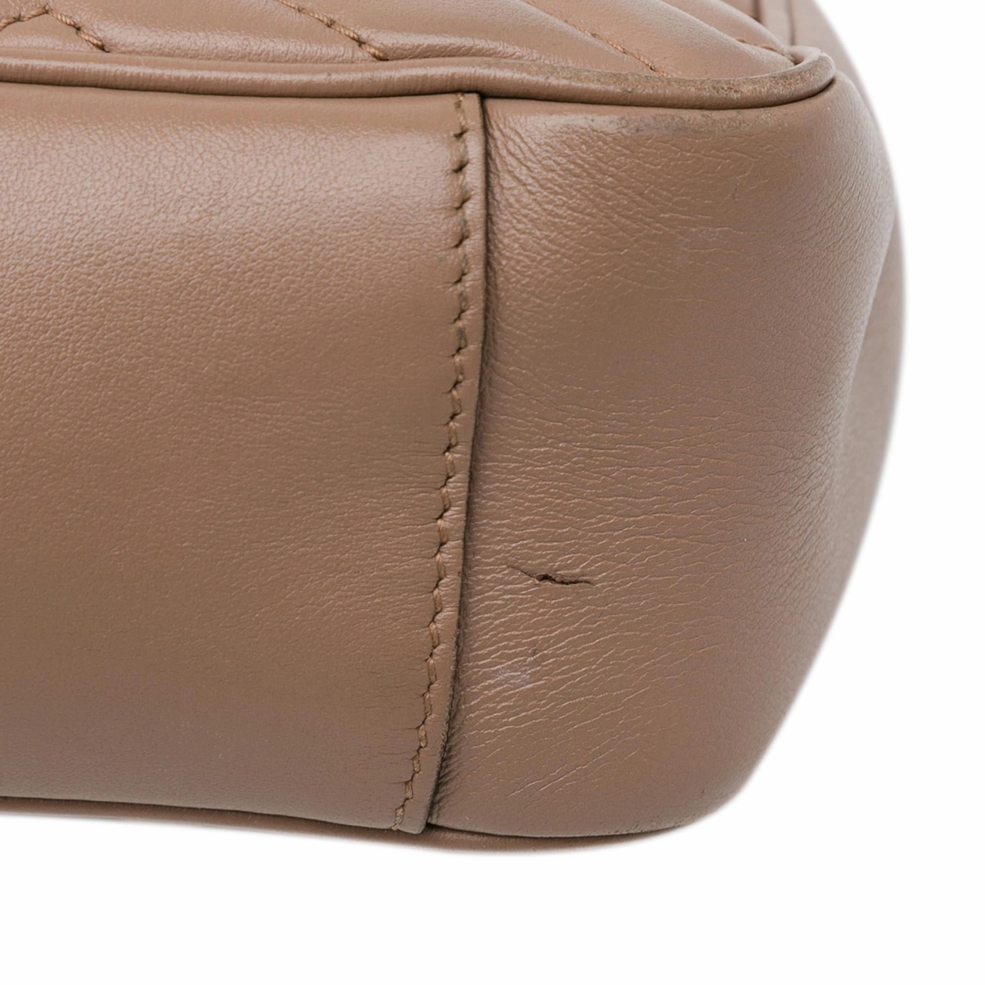 Gucci Small GG Marmont Matelasse Crossbody Bag (SHG-WEebbv)