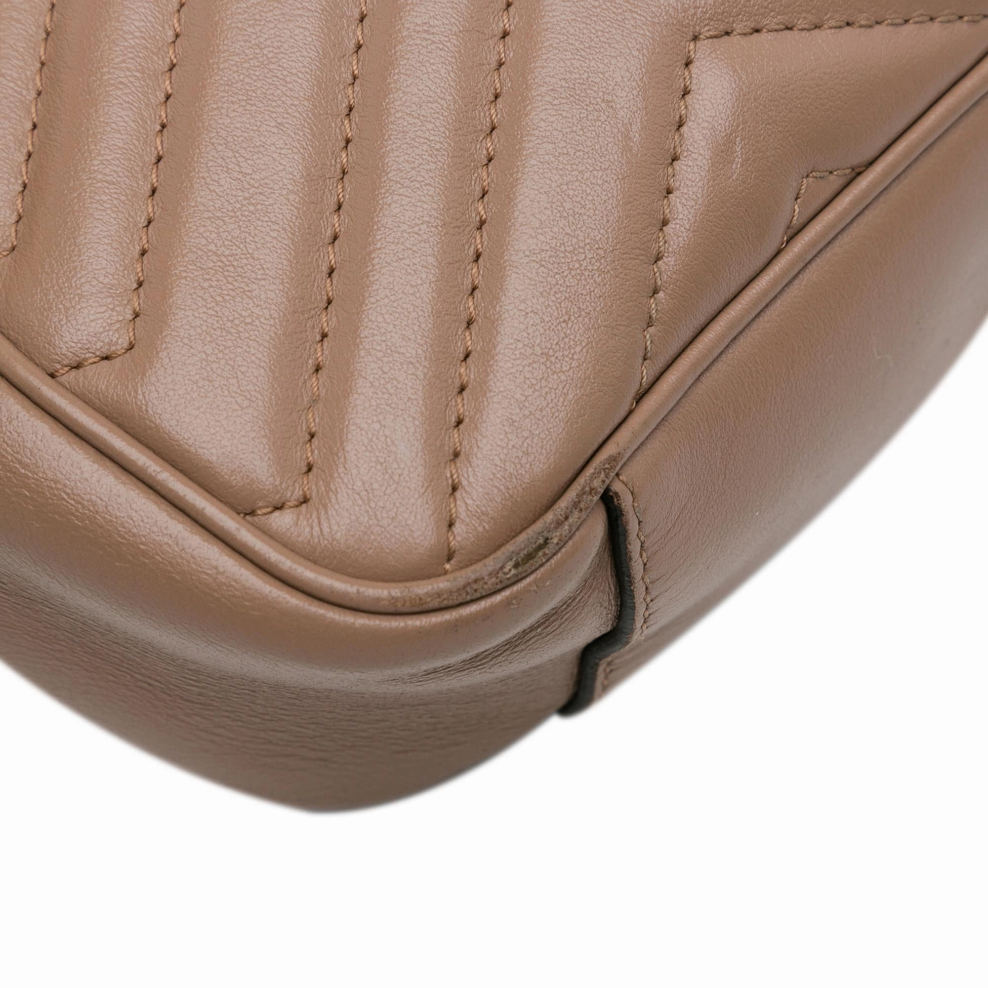 Gucci Small GG Marmont Matelasse Crossbody Bag (SHG-WEebbv)