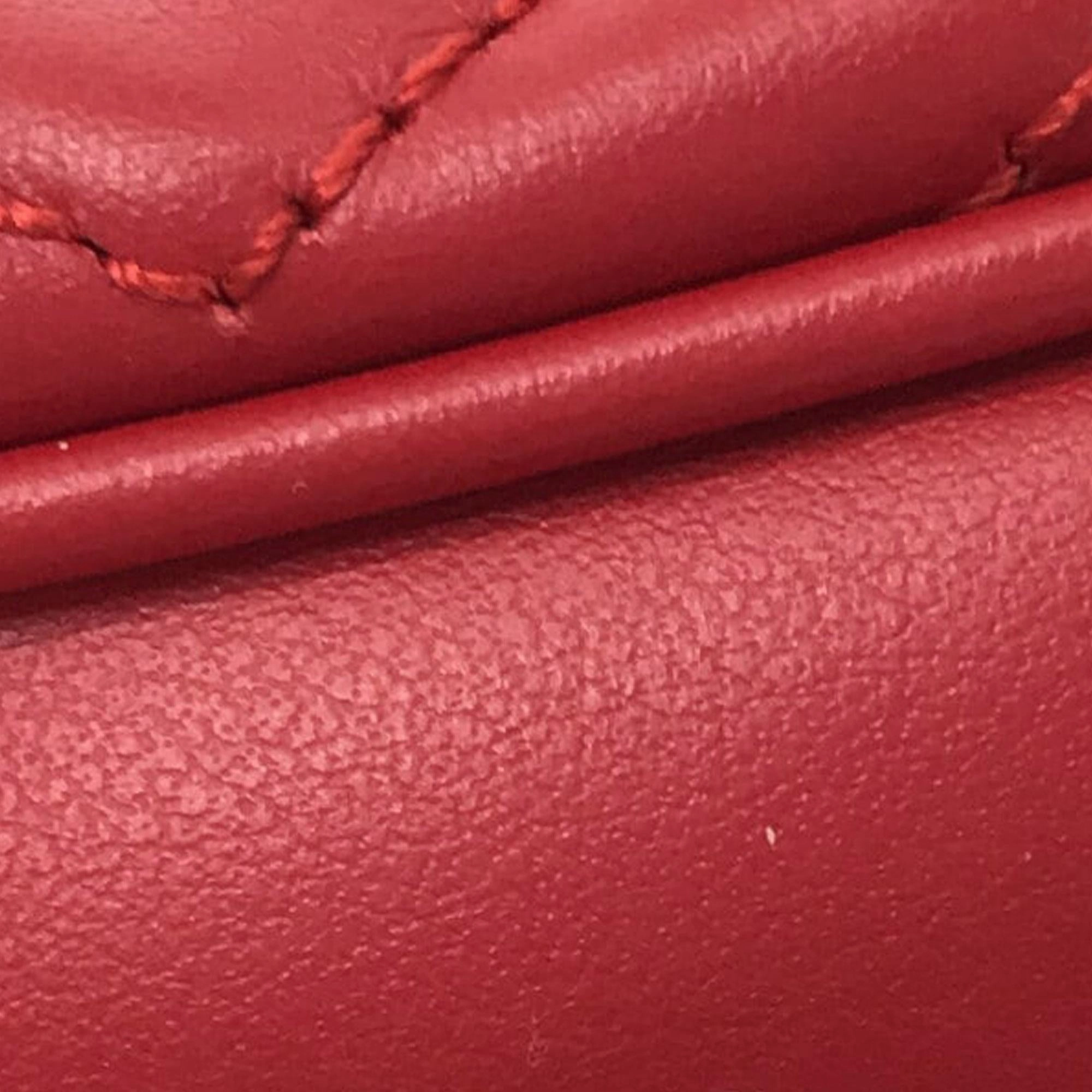 Gucci Small GG Marmont Matelasse Crossbody (SHG-NUxC1I)