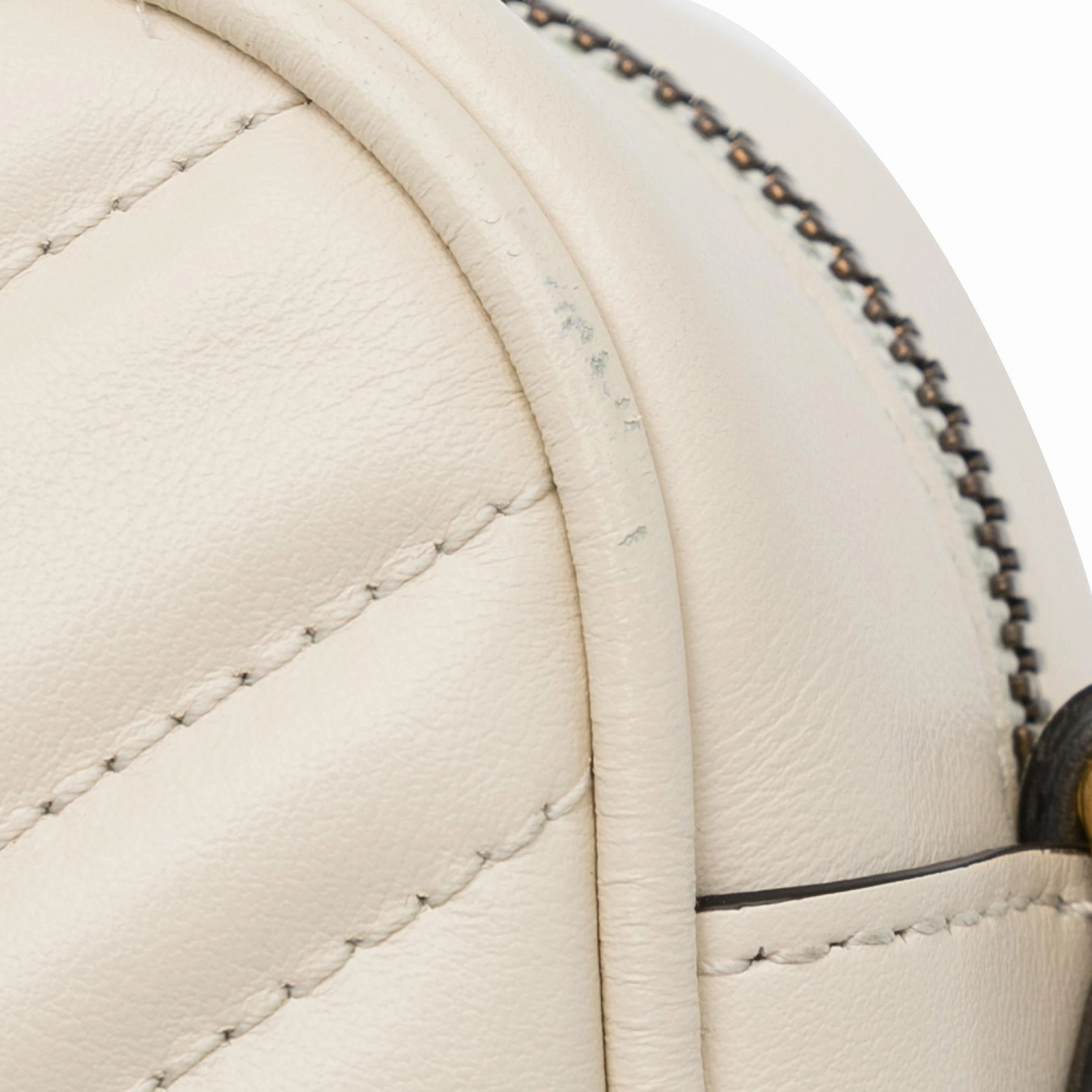 Gucci Small GG Marmont Matelasse Crossbody (SHG-XJh1aH)