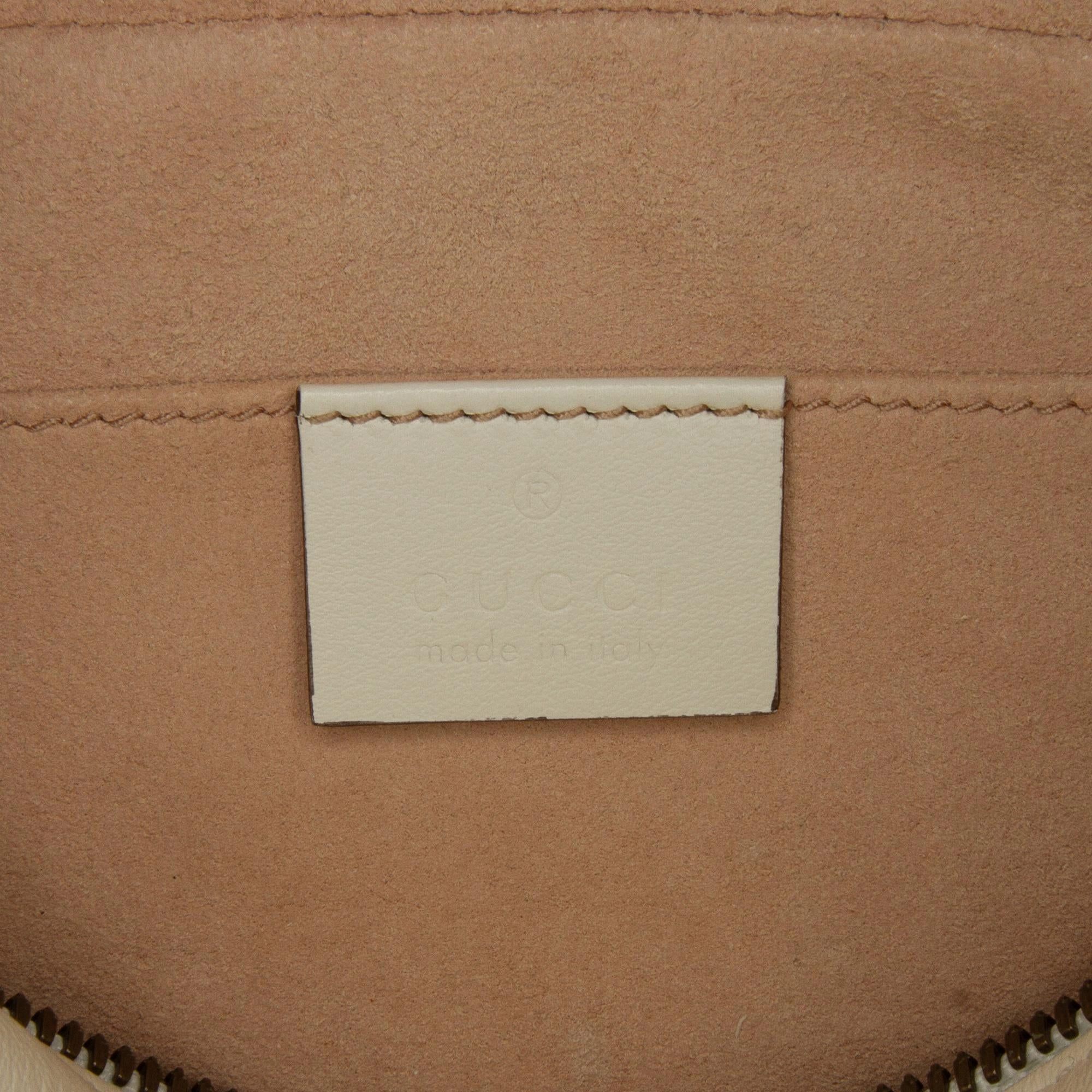 Gucci Small GG Marmont Matelasse Crossbody (SHG-XJh1aH)