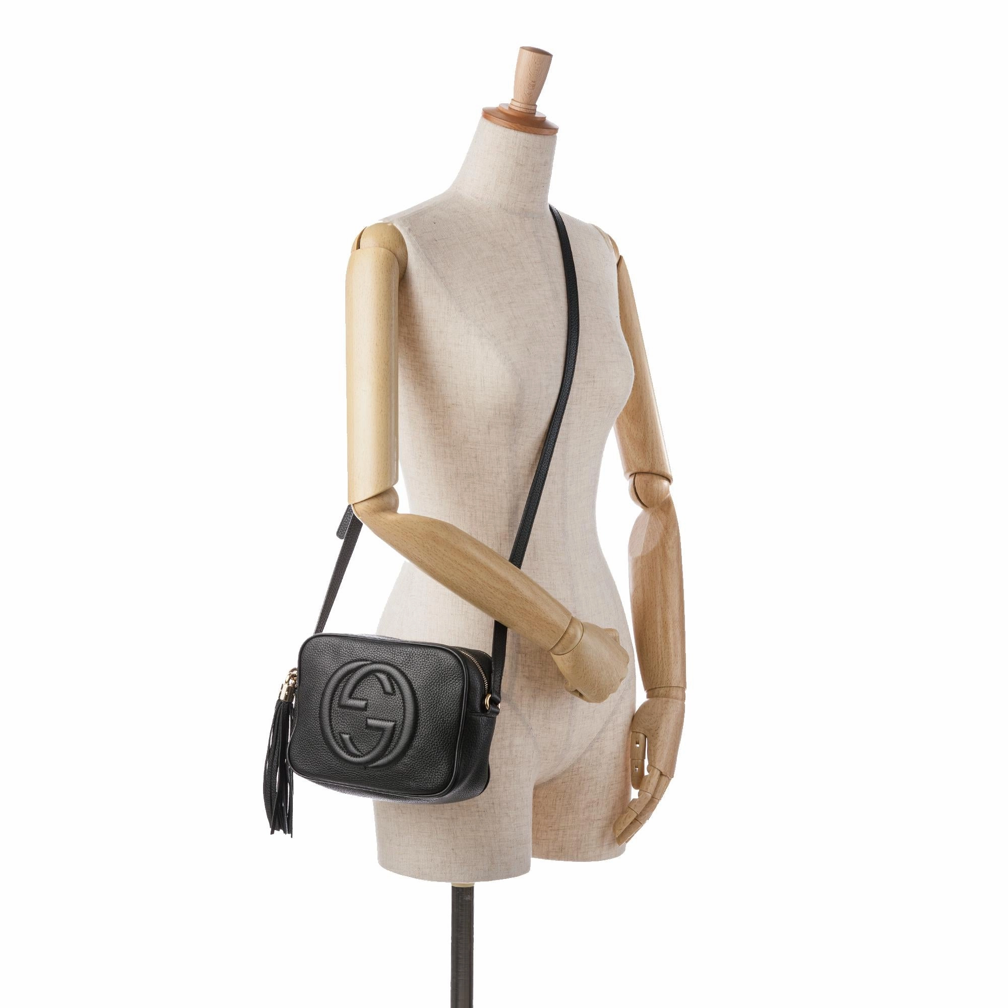 Gucci Small Leather Soho Disco Crossbody (SHG-XZOEXT)