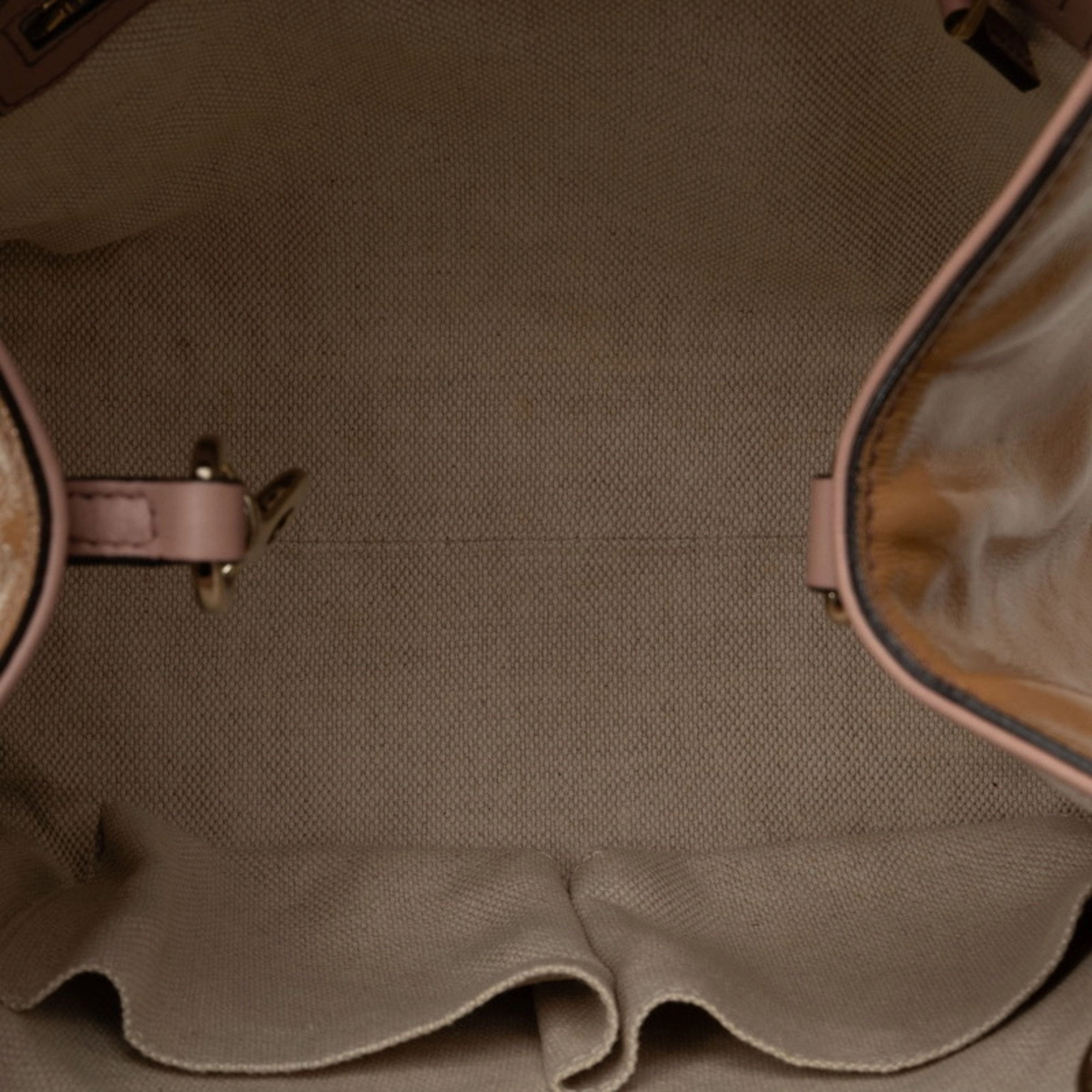 Gucci Soho  Patent Leather Shoulder Bag ()
