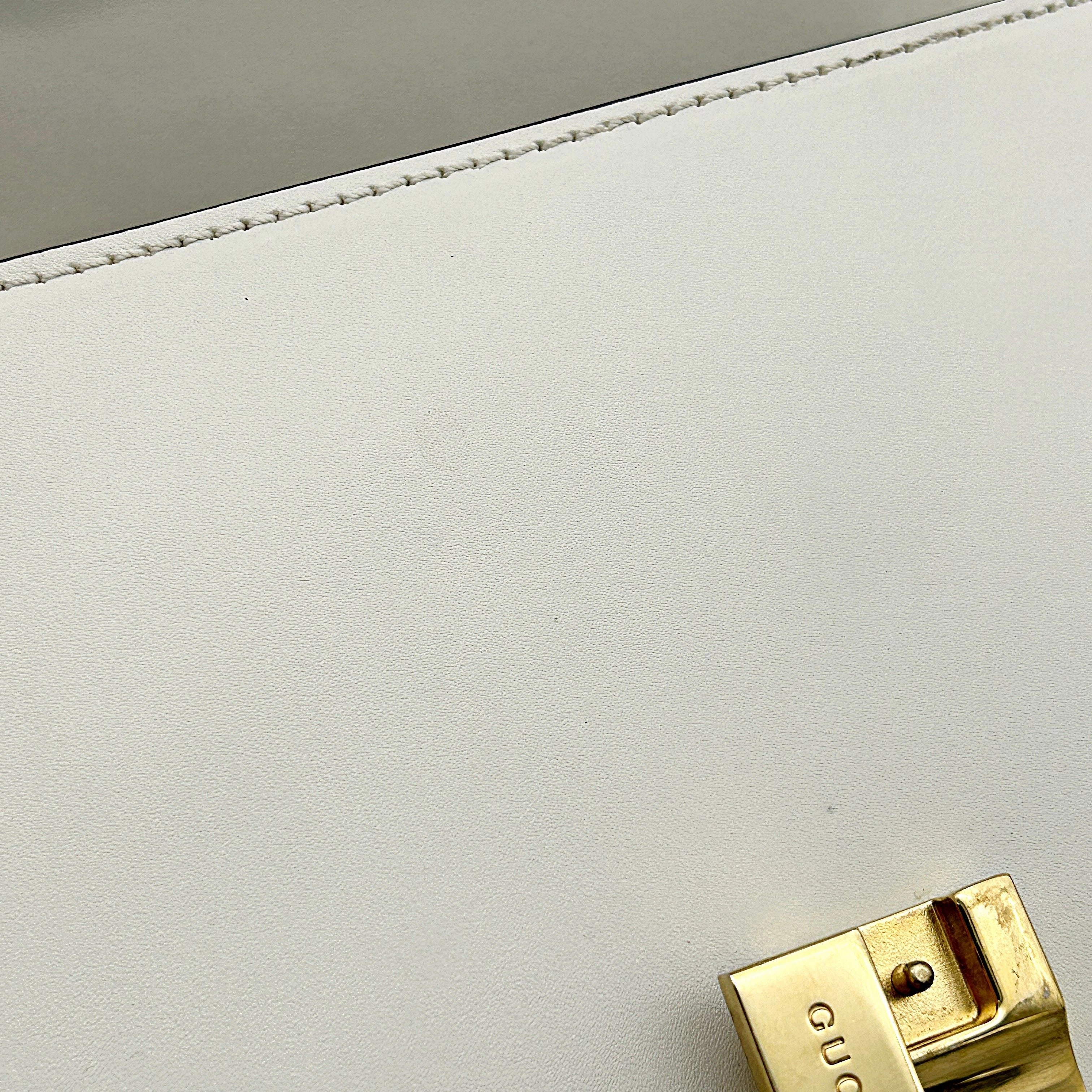 Gucci White Leather Vintage Web Mini Sylvie Chain Shoulder Bag gu9962ht