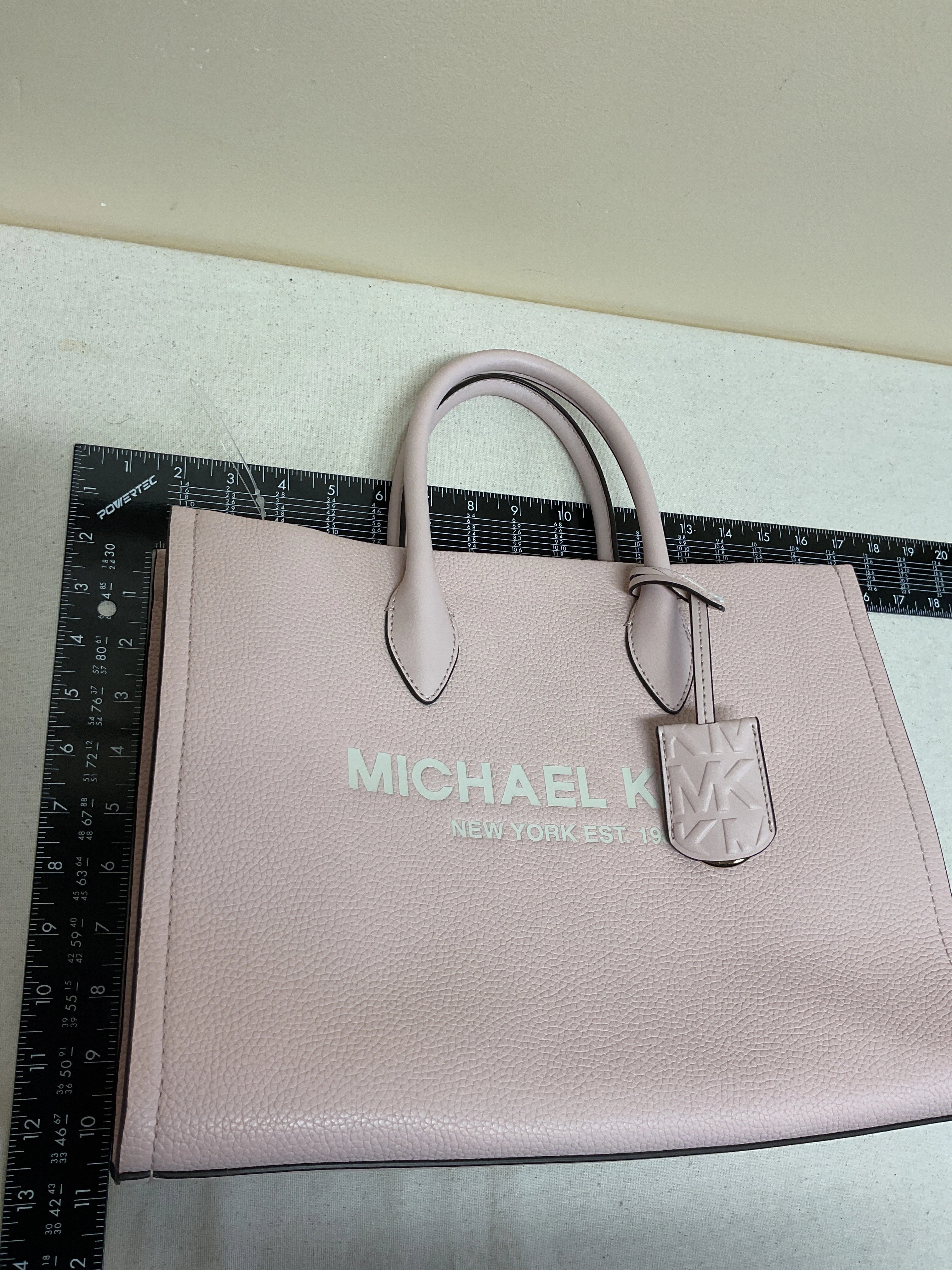 Handbag Designer By Michael Kors In Pink, Size:Medium