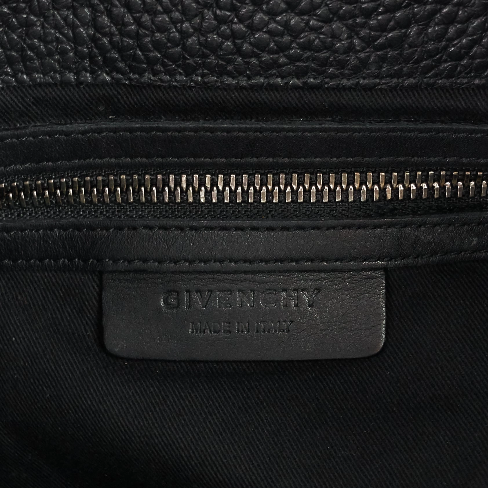 HDG Flat Pebbled Calfskin Leather Tote Bag