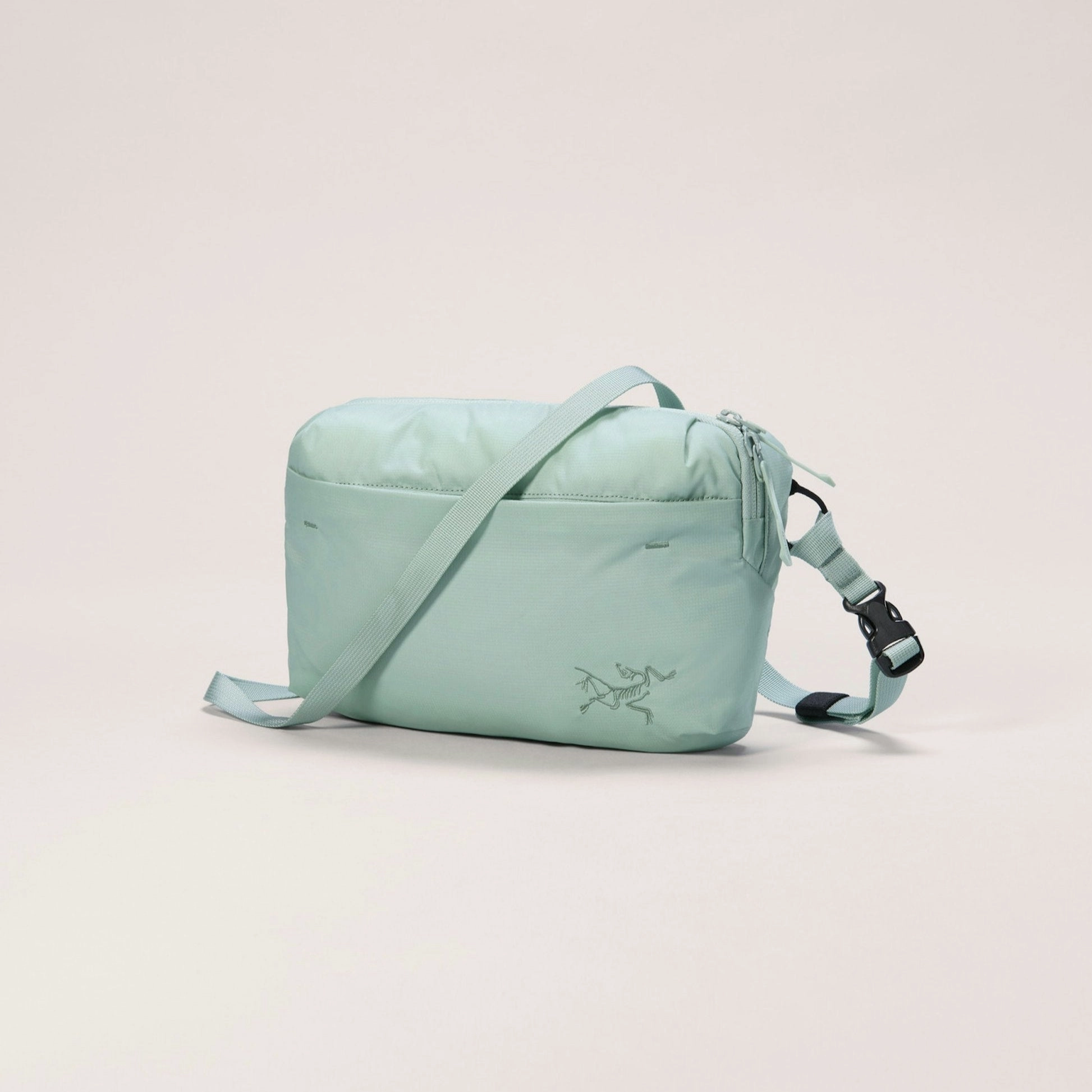 Heliad Crossbody Bag 6L