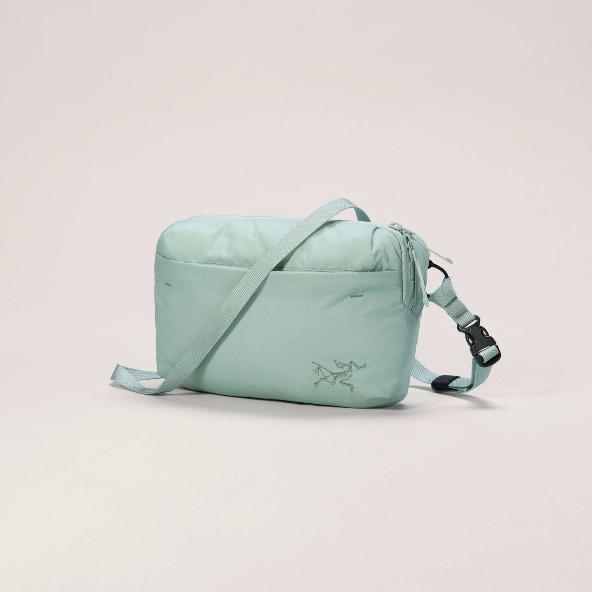 Heliad Crossbody Bag 6L