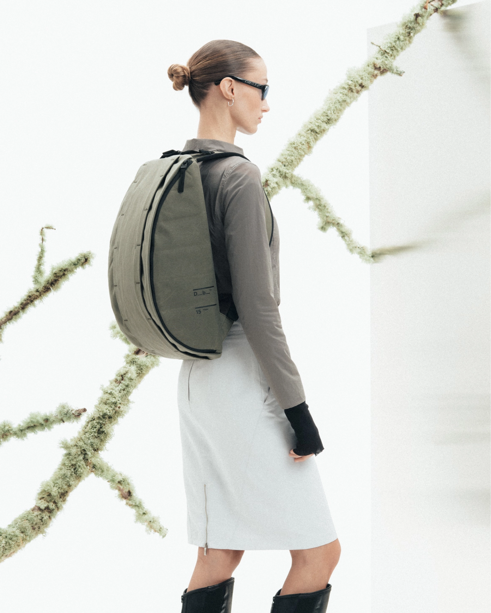 Hugger Base Backpack 15L Forest Green