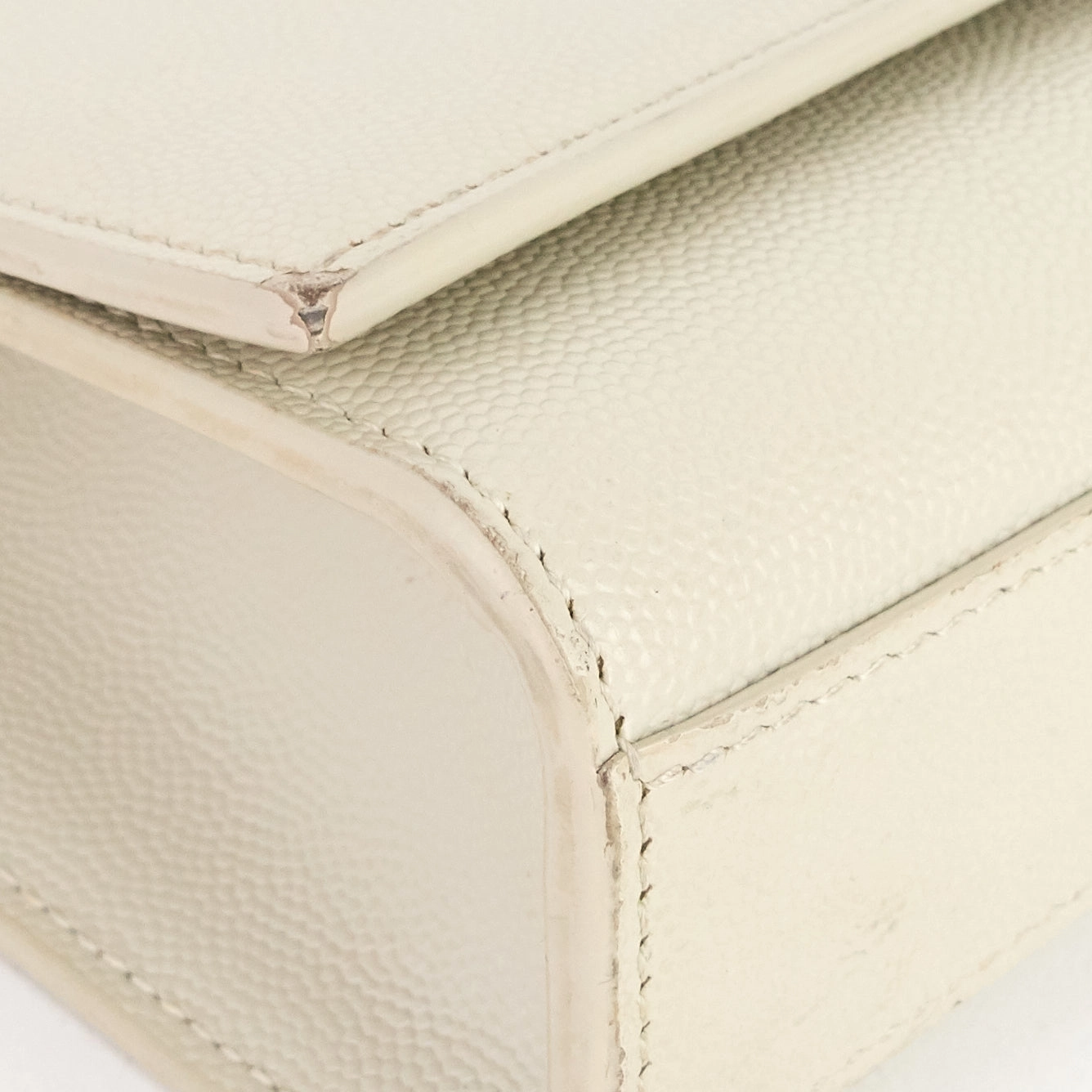Kate Medium Grain de Poudre Leather Bag