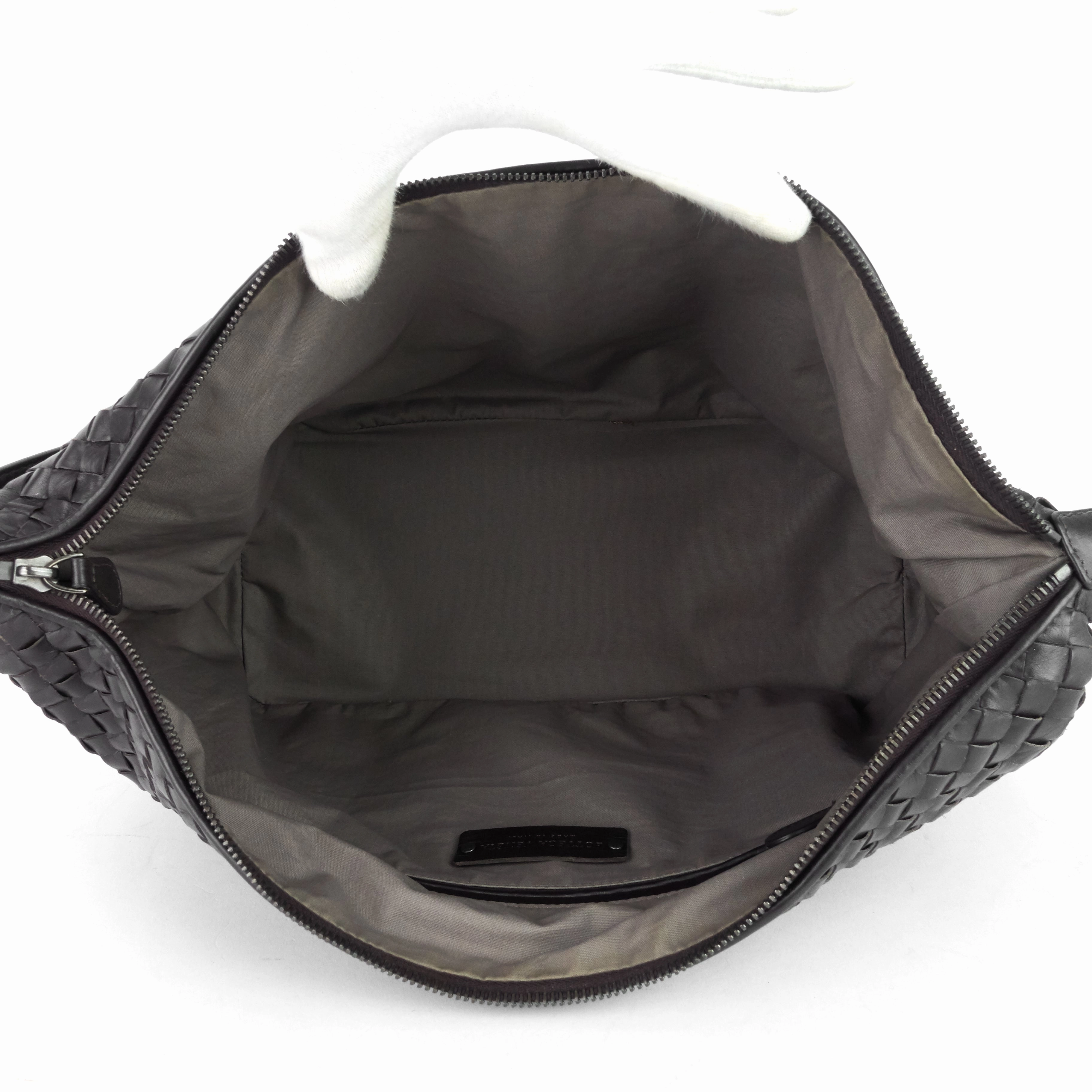 Large Intrecciato Leather Zip Shoulder Bag