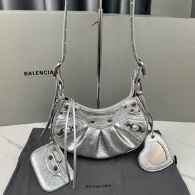 Le Cagole XS Metallized In Silver Leather Shoulder Bag for Women