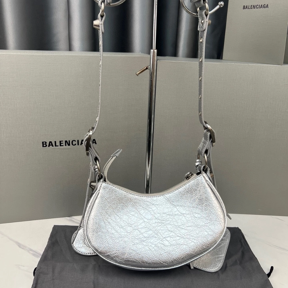 Le Cagole XS Metallized In Silver Leather Shoulder Bag for Women