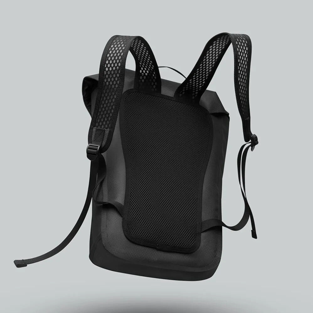 Lightweight DuoSeal Flap Backpack 14