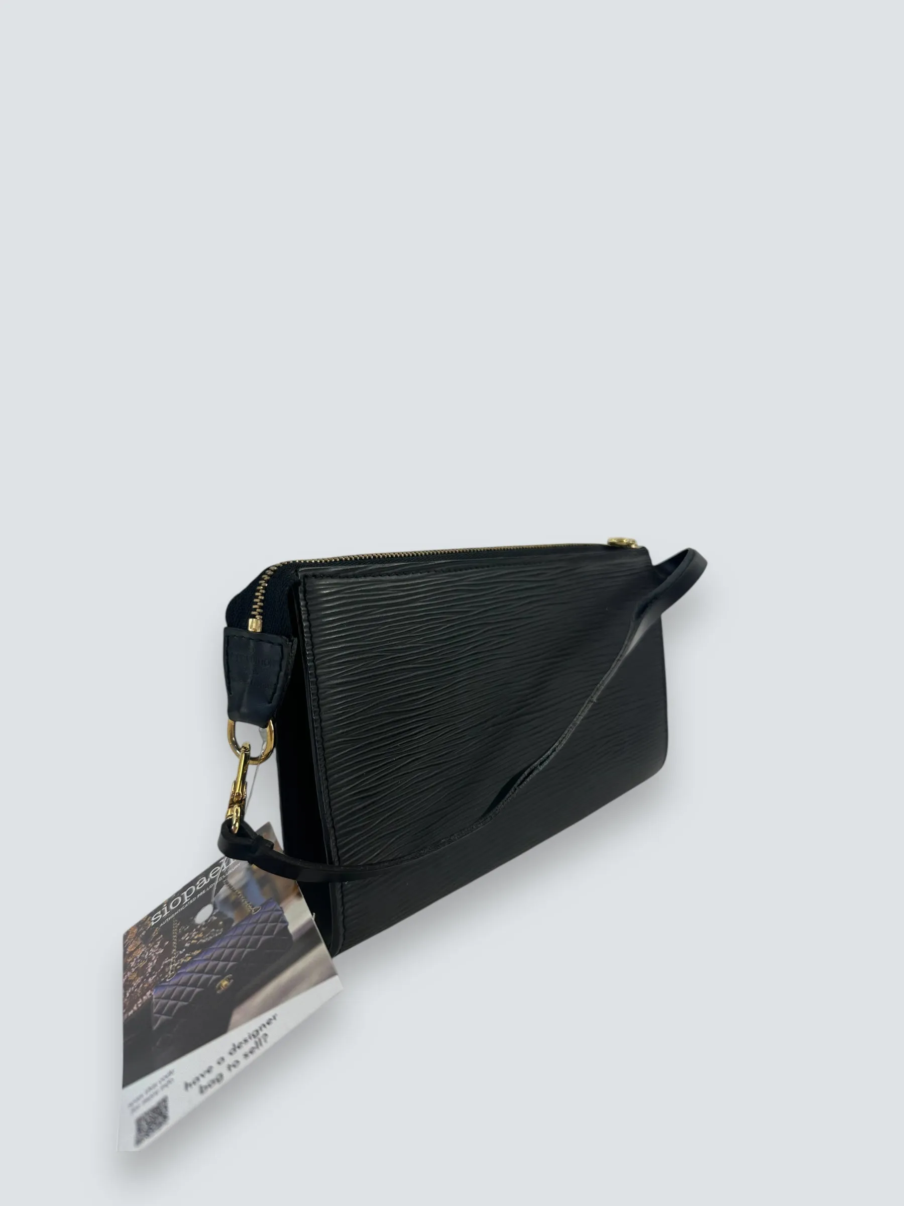 Louis Vuitton Small Black Epi Leather Pochette