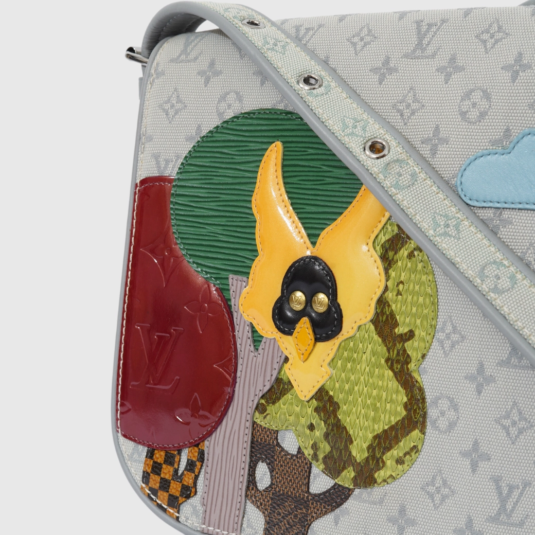 Louis Vuitton Crossbody bag in Grey Limited