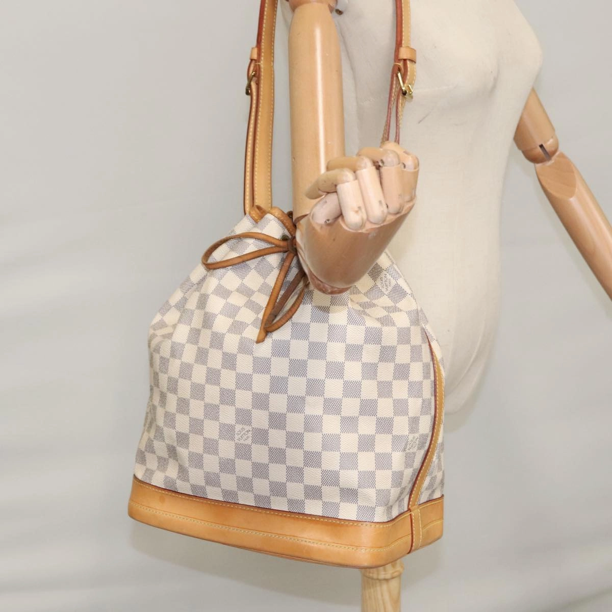 LOUIS VUITTON Damier Azur Noe Shoulder Bag N42222 LV 107183