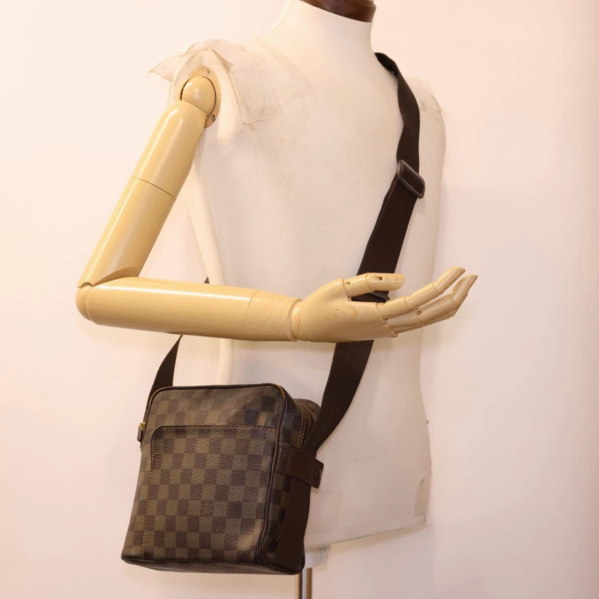 LOUIS VUITTON Damier Ebene Olaf PM Shoulder Bag N41442 LV rd4775