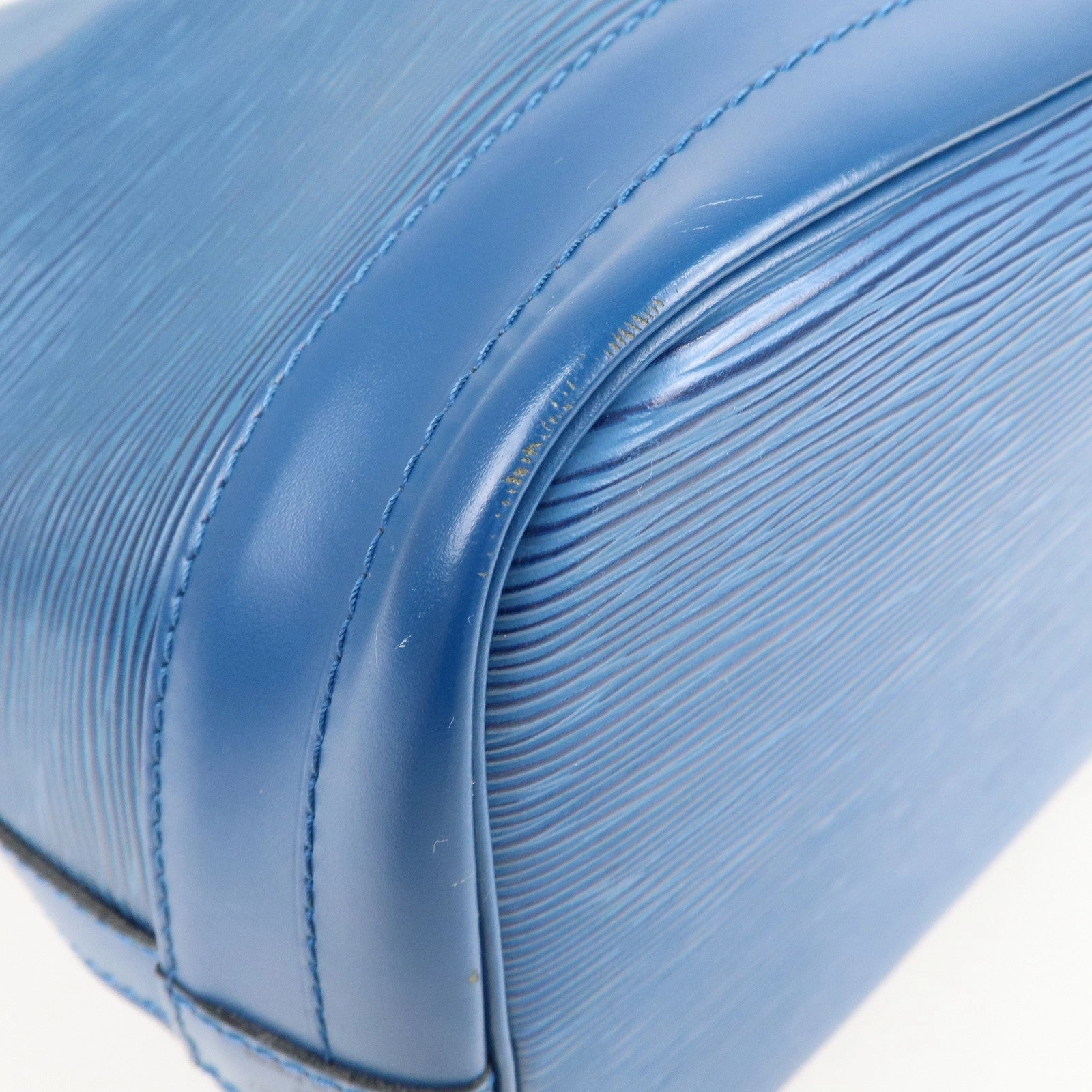 Louis Vuitton Epi Noe Shoulder Bag Toledo Blue M44005