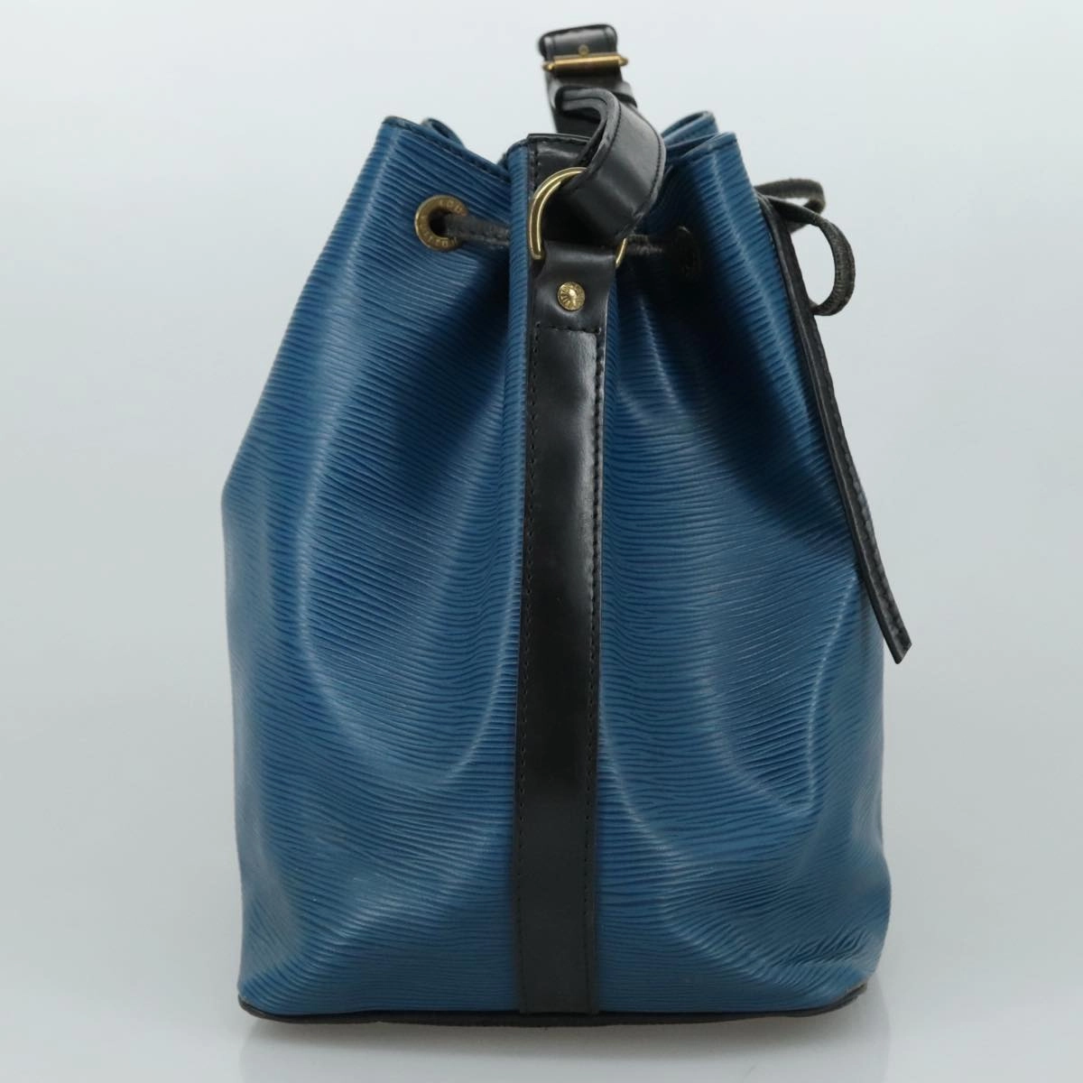 LOUIS VUITTON Epi Petit Noe Shoulder Bag Bicolor Black Blue M44152 yk16375