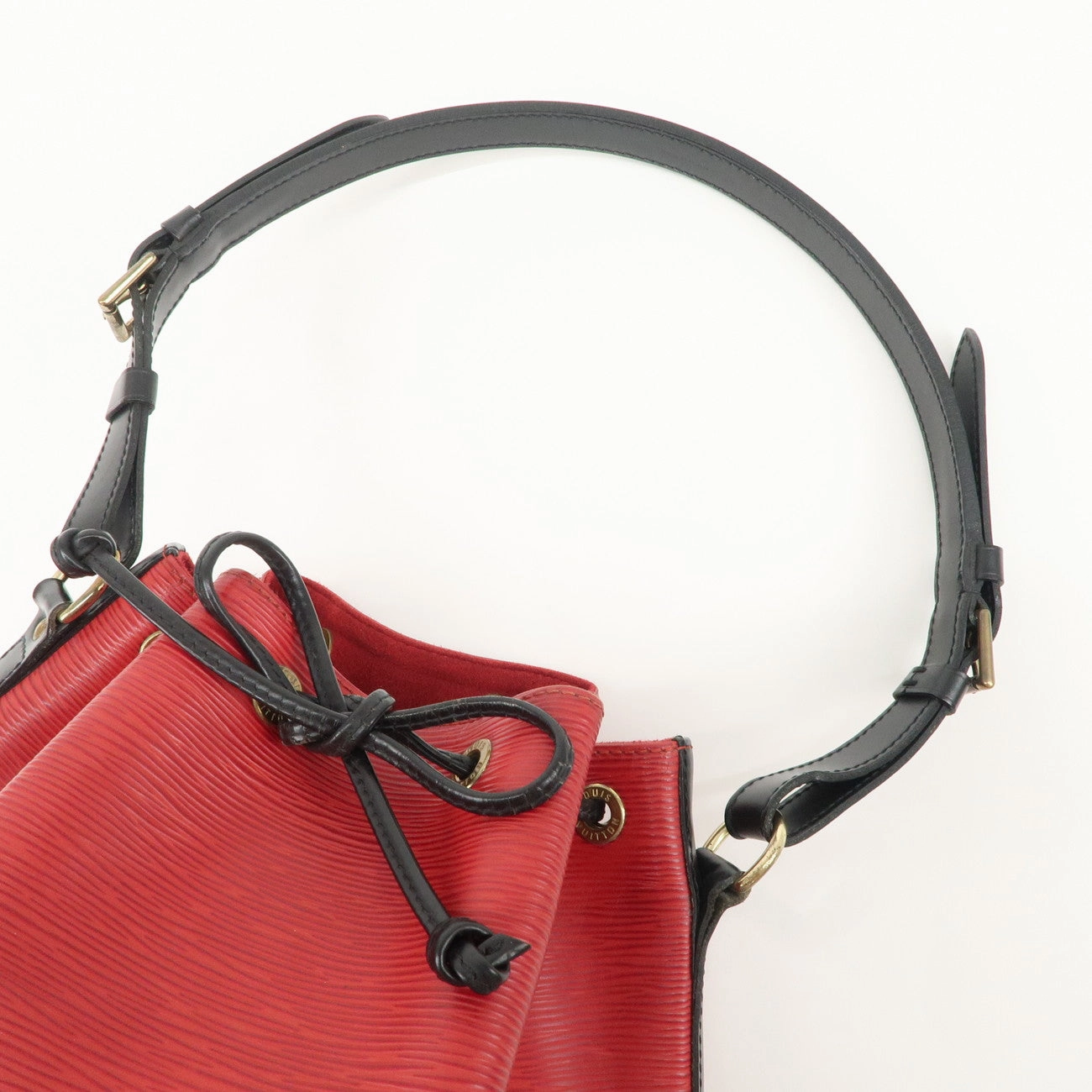 Louis Vuitton Epi Petit Noe Shoulder Bag Noir Castilian Red M44172