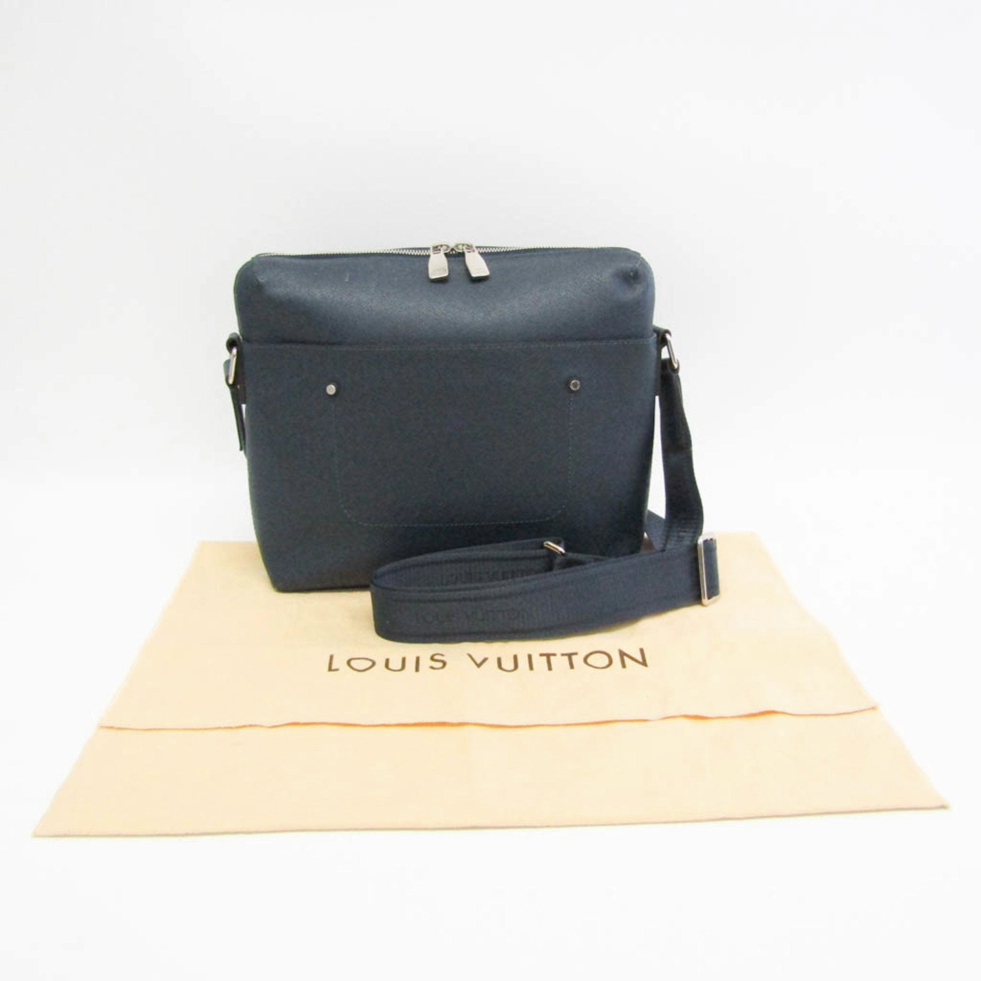 Louis Vuitton Grigori Black Leather Shoulder Bag