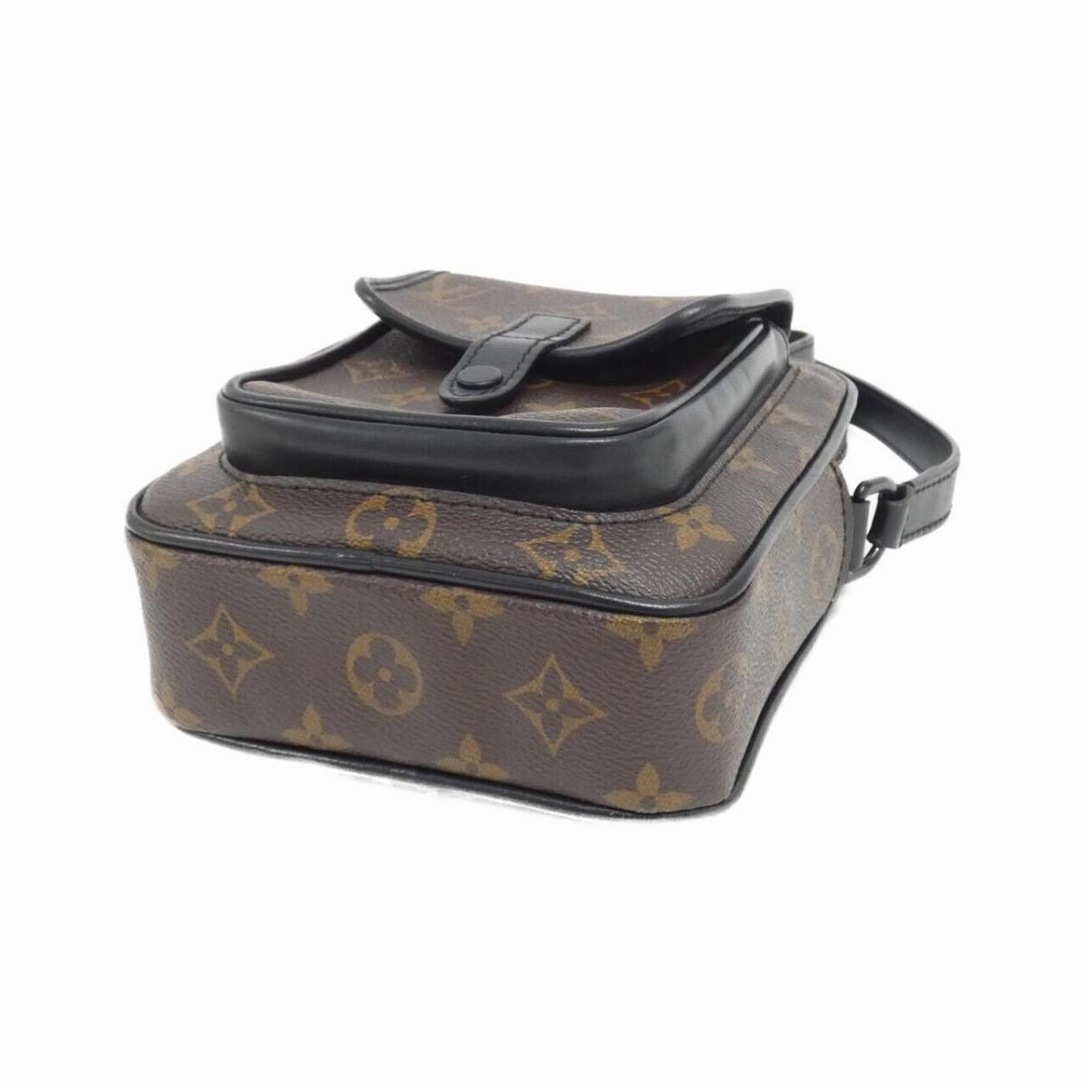 Louis Vuitton Monochromatic MacArthur Christopher Wearable Wallet M69404 Shoulder Bag